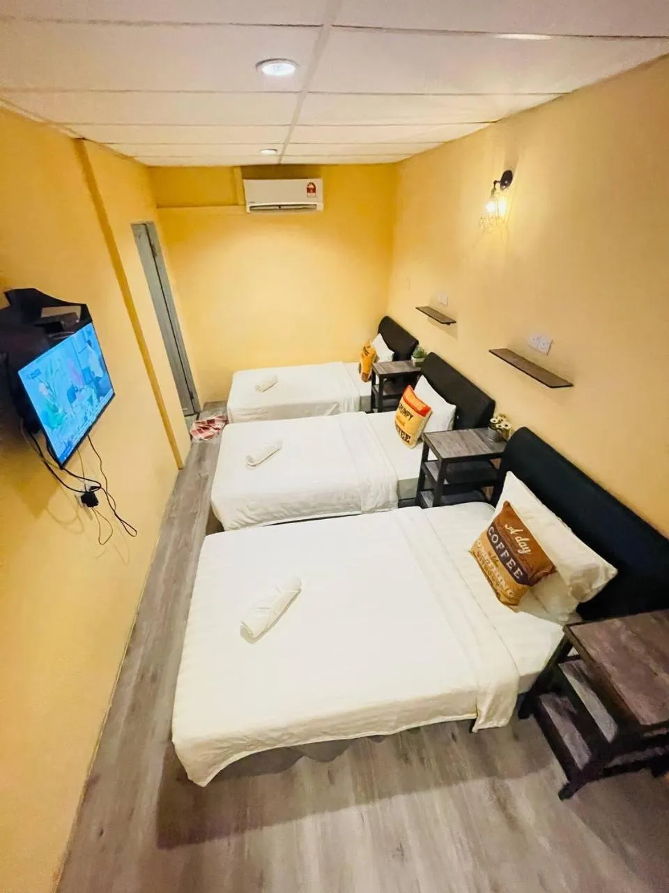 Bed in Loft Pals Urbanstay Lodge, Kapit