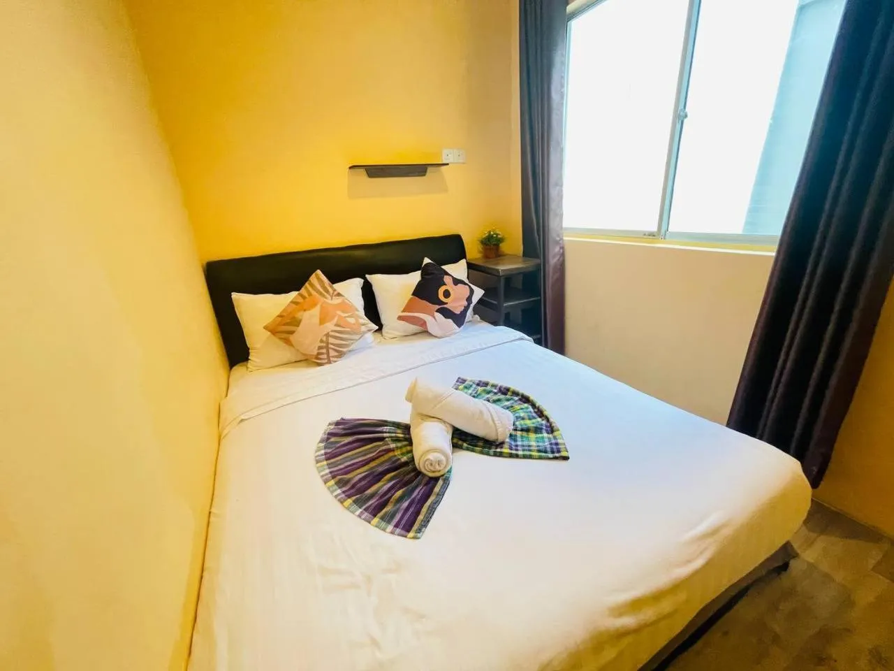 Bed in Loft Pals Urbanstay Lodge, Kapit