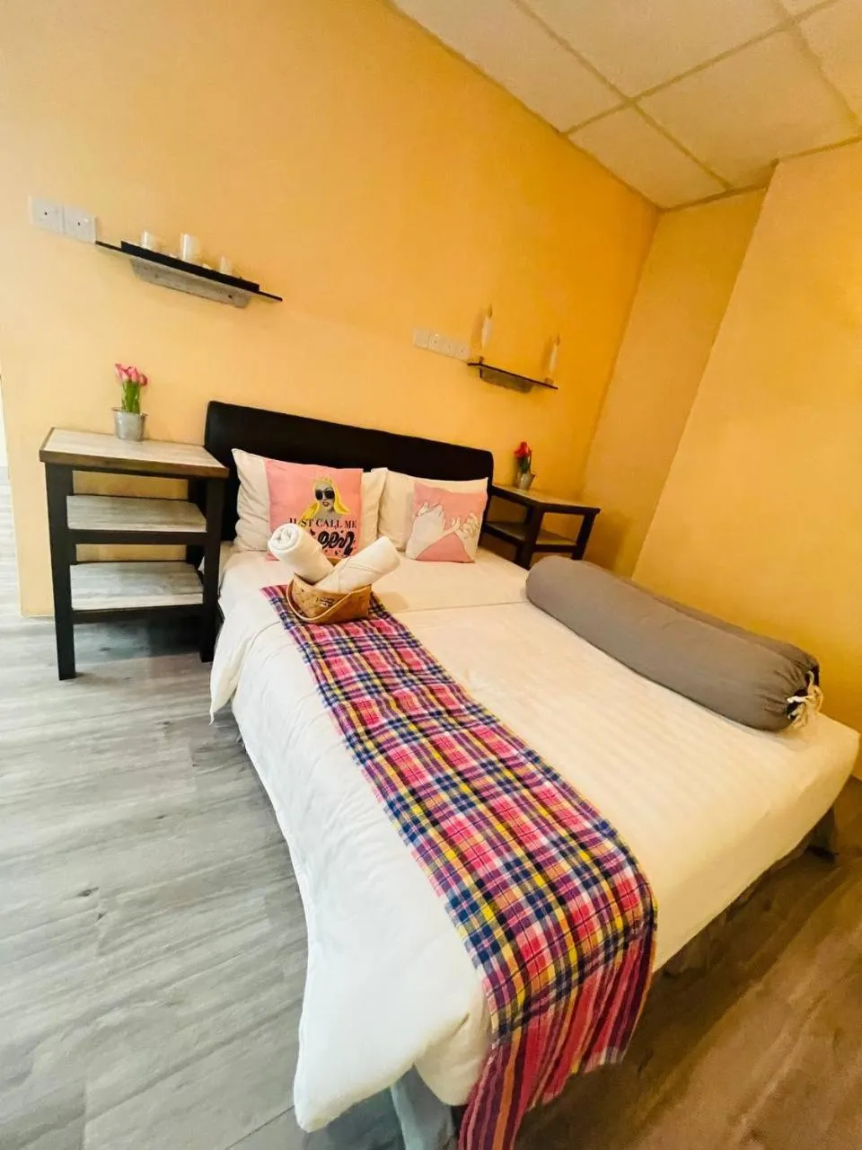 Bed in Loft Pals Urbanstay Lodge, Kapit