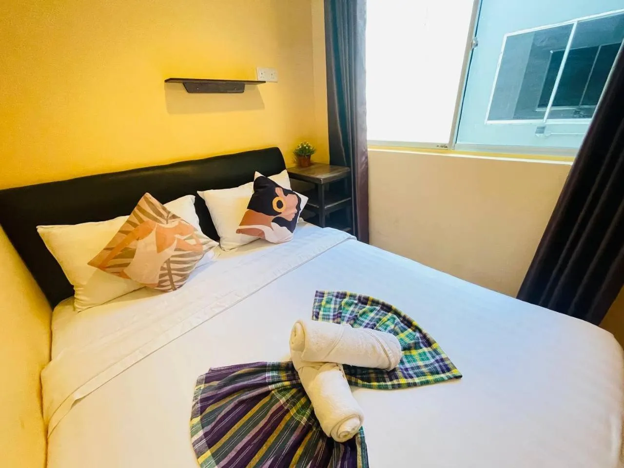 Bed in Loft Pals Urbanstay Lodge, Kapit