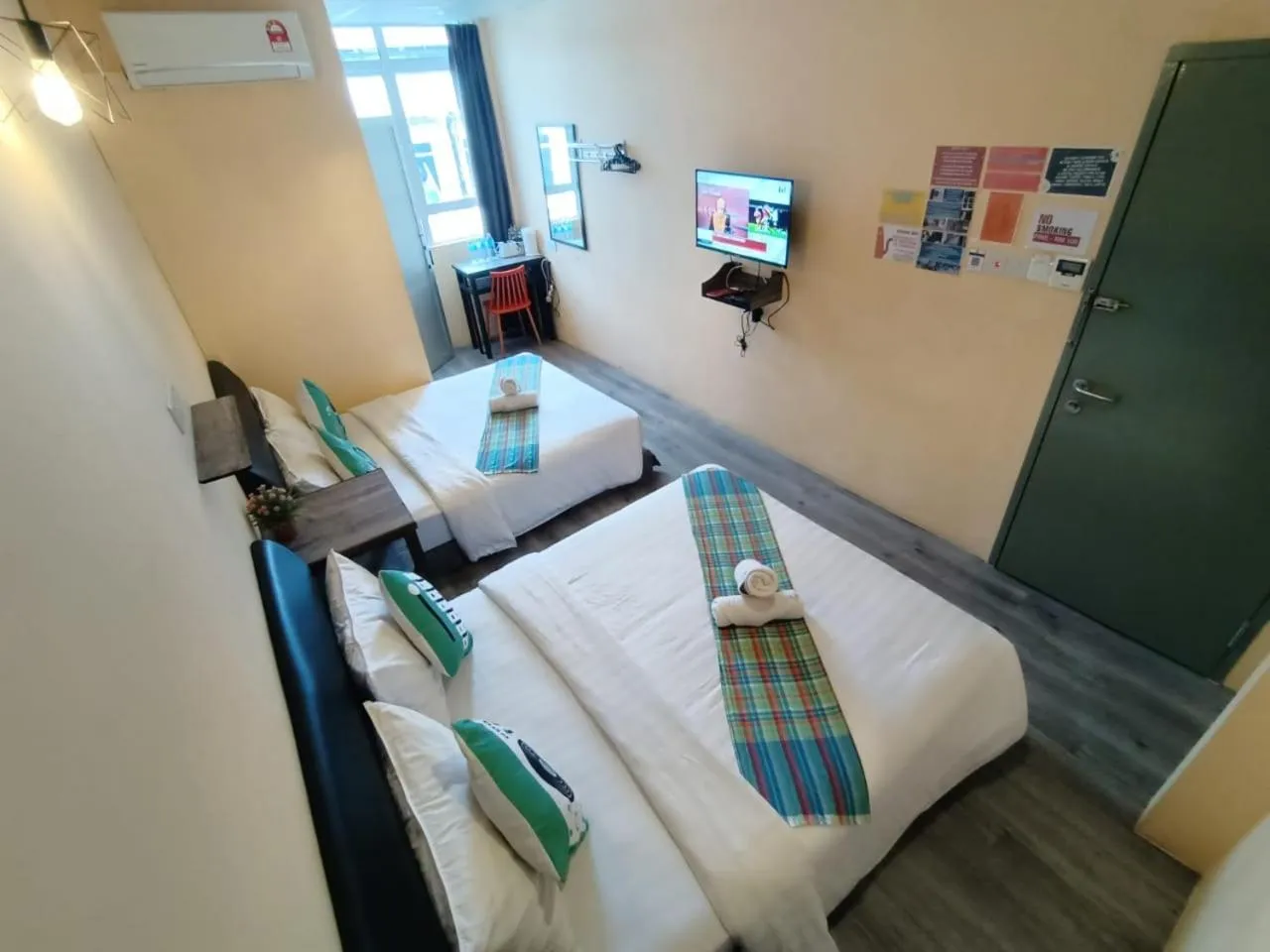 Bed in Loft Pals Urbanstay Lodge, Kapit