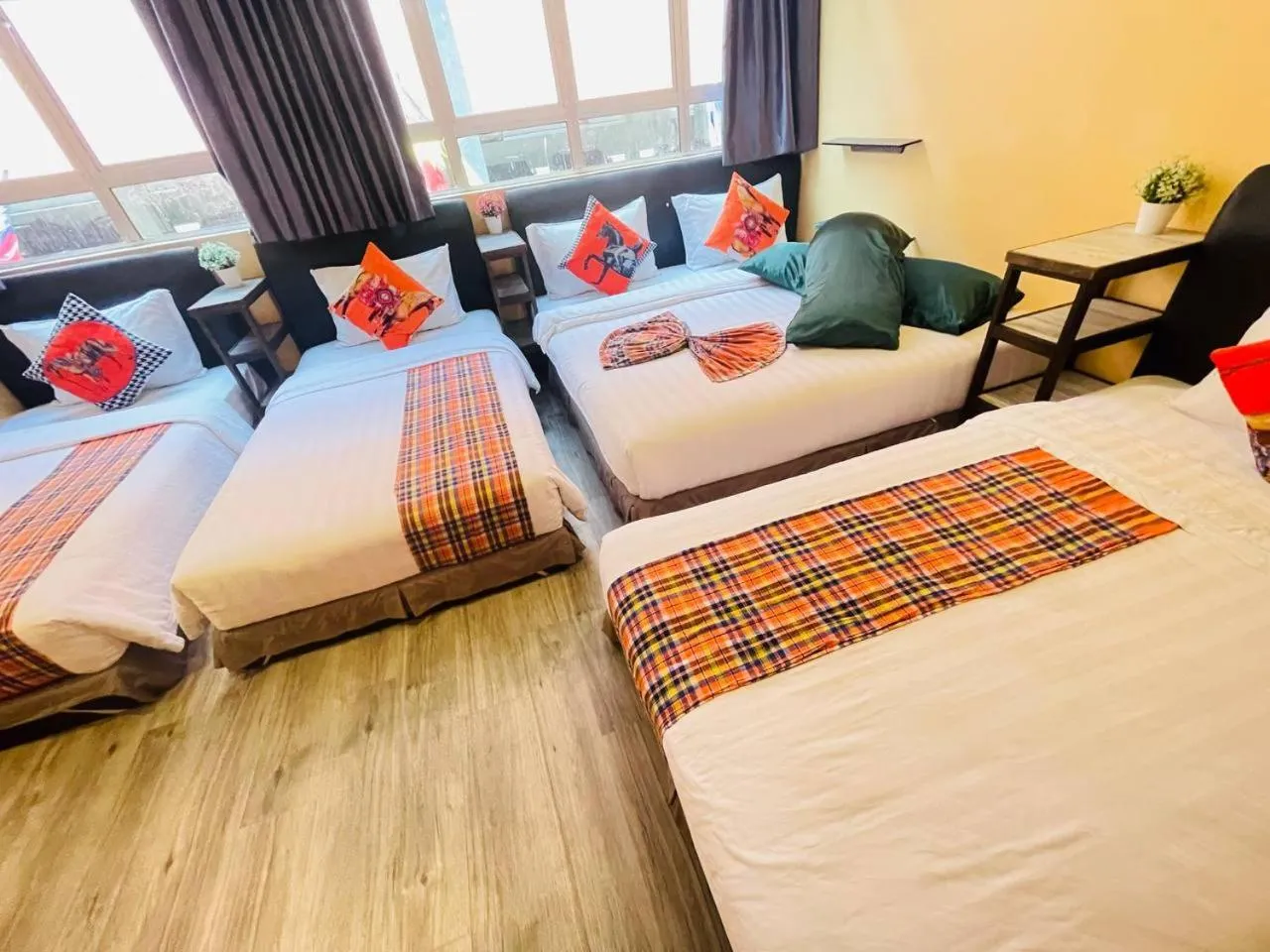 Bed in Loft Pals Urbanstay Lodge, Kapit