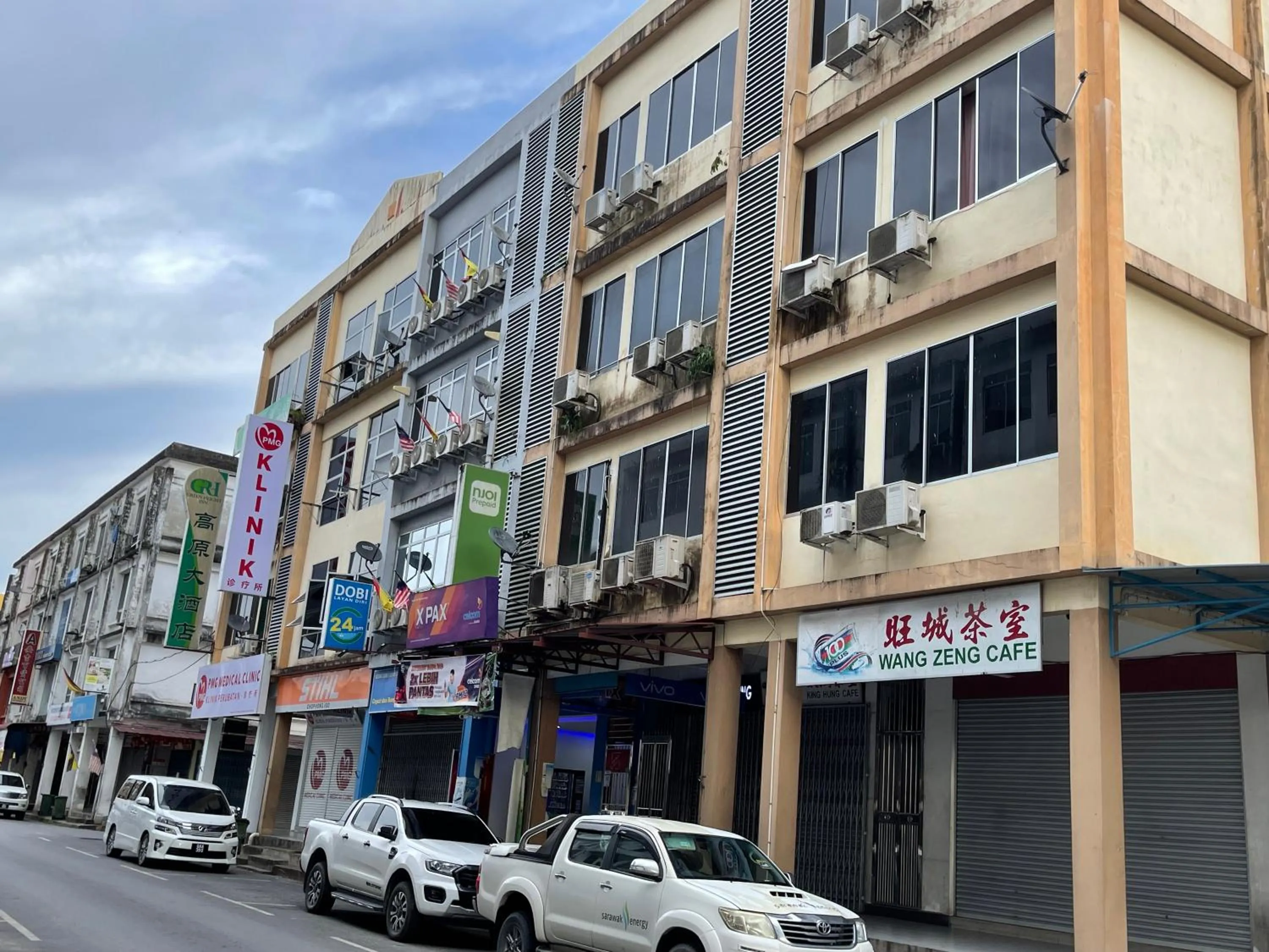 Loft Pals Urbanstay Lodge, Kapit