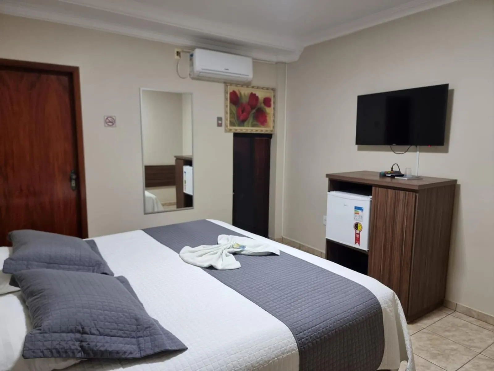 Photo of the whole room, Bed in Hotel Itatiaia