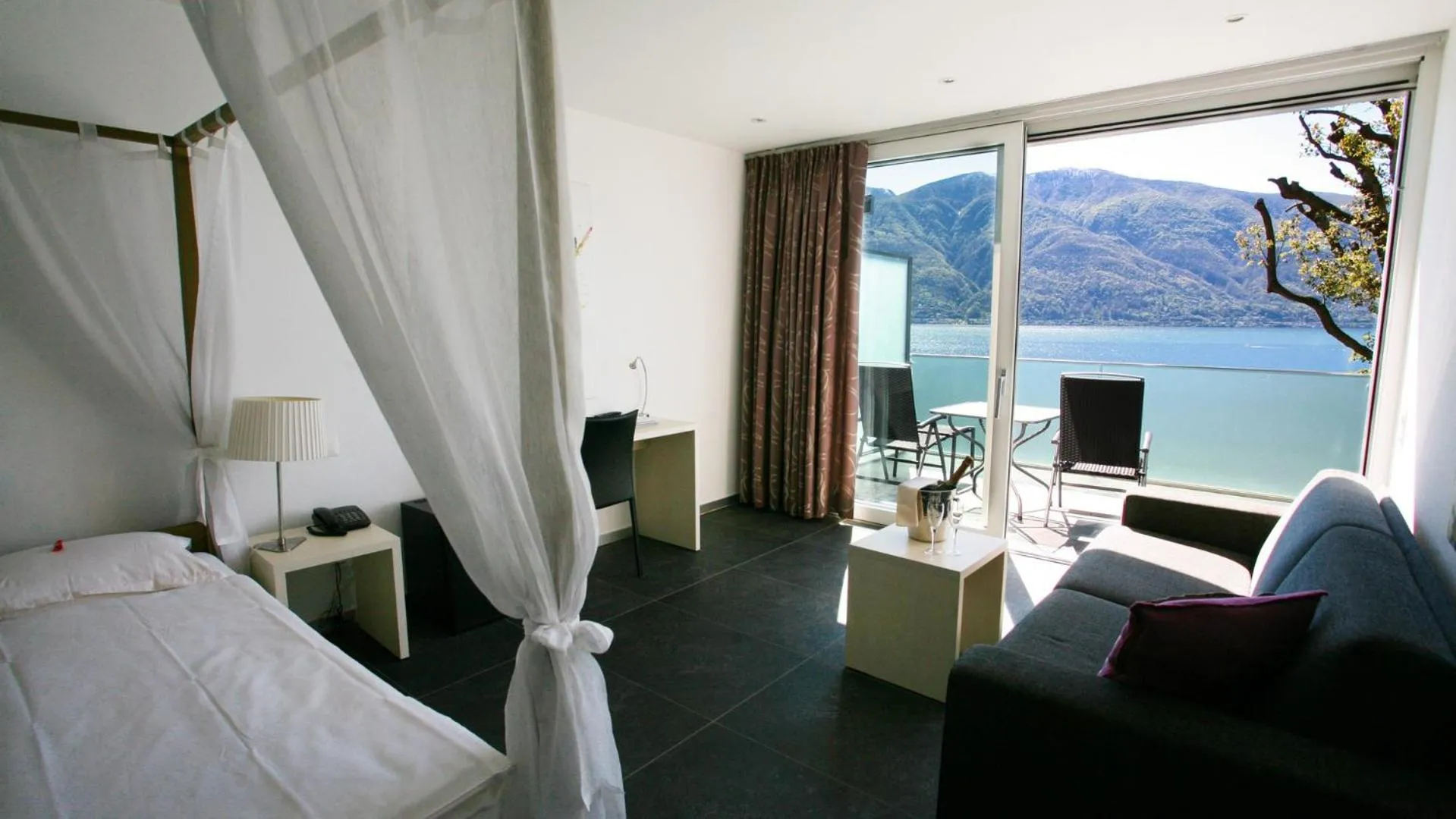 Bed in Hotel Collinetta