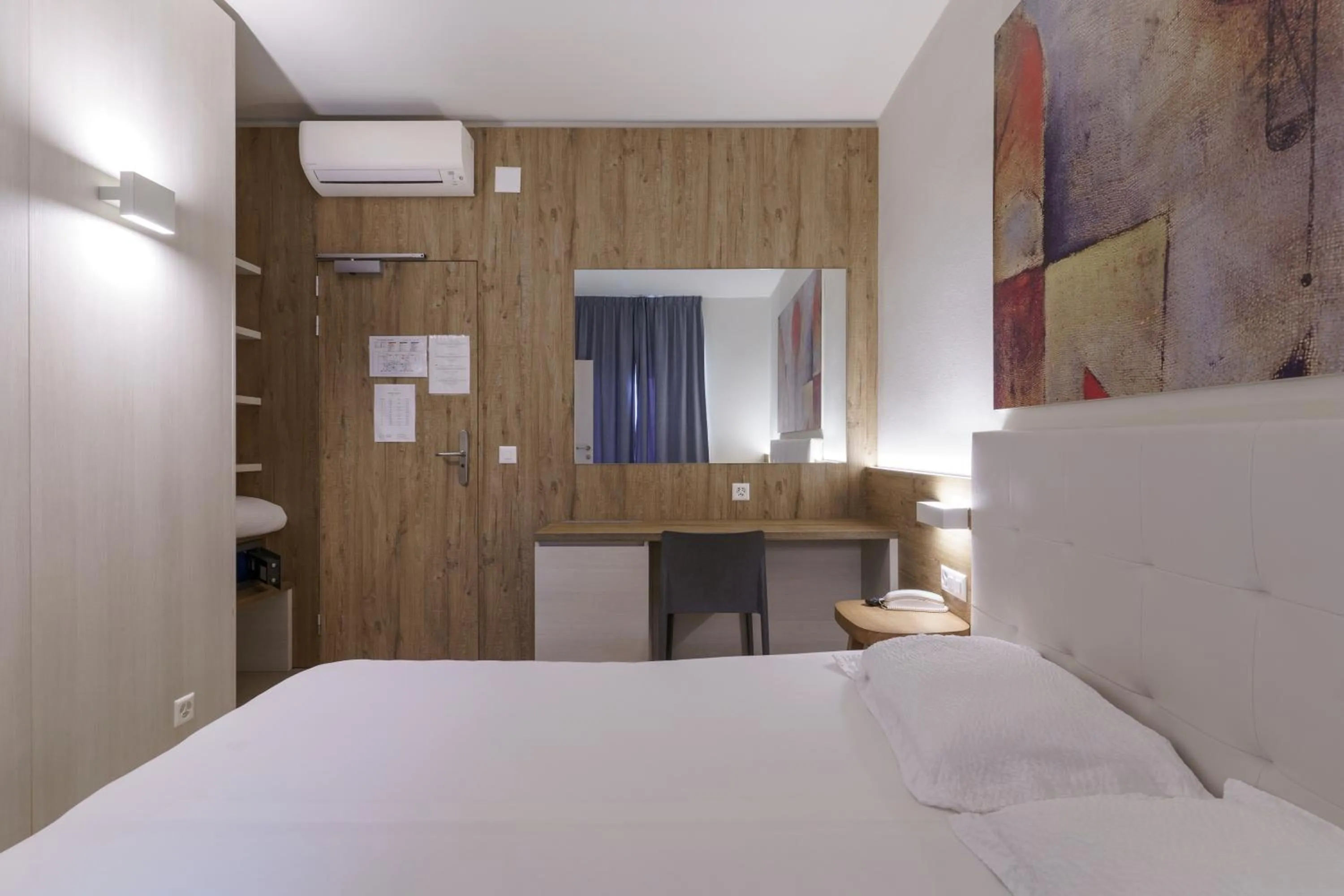 Bed in Hotel Morgana