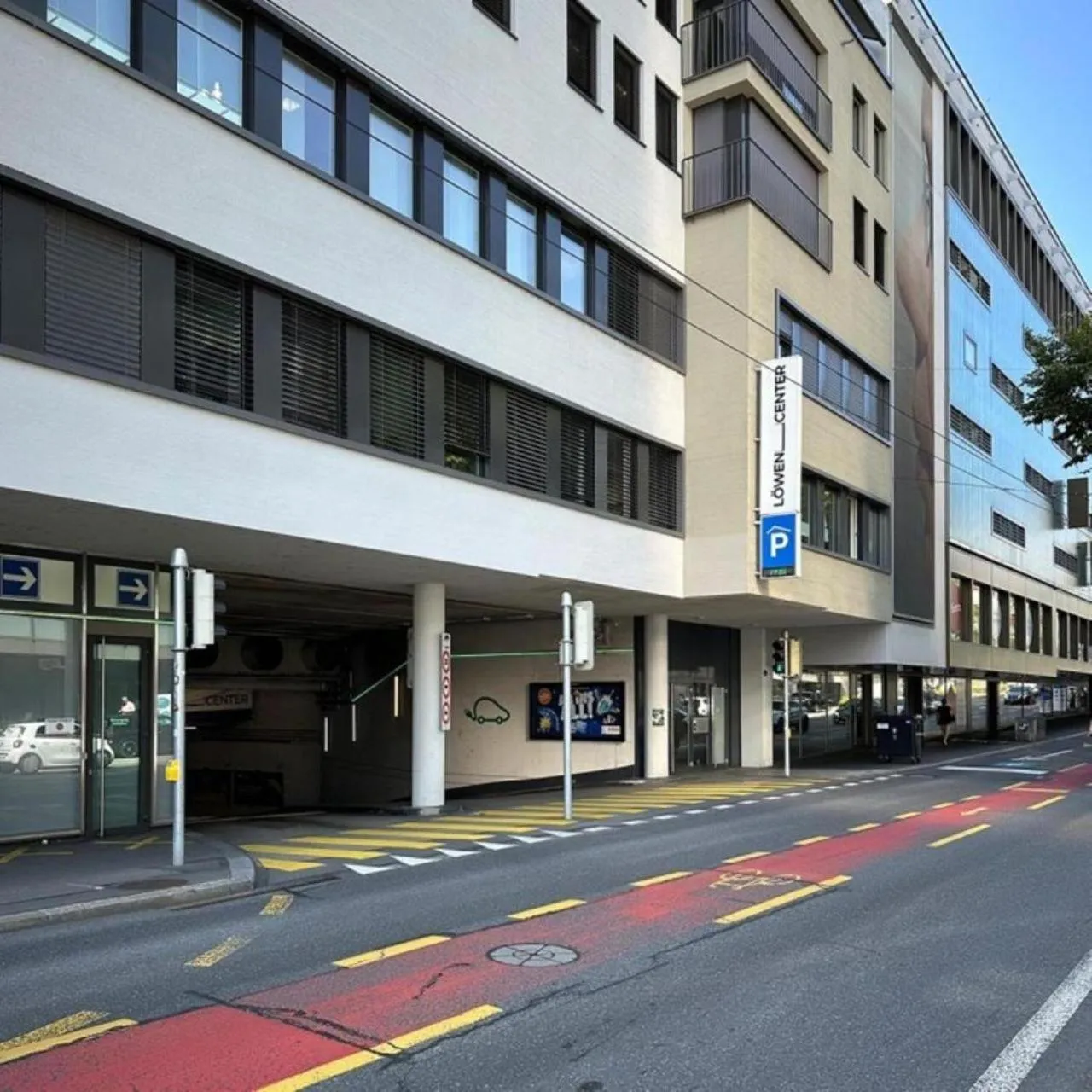 Property building in Hotel De la Paix