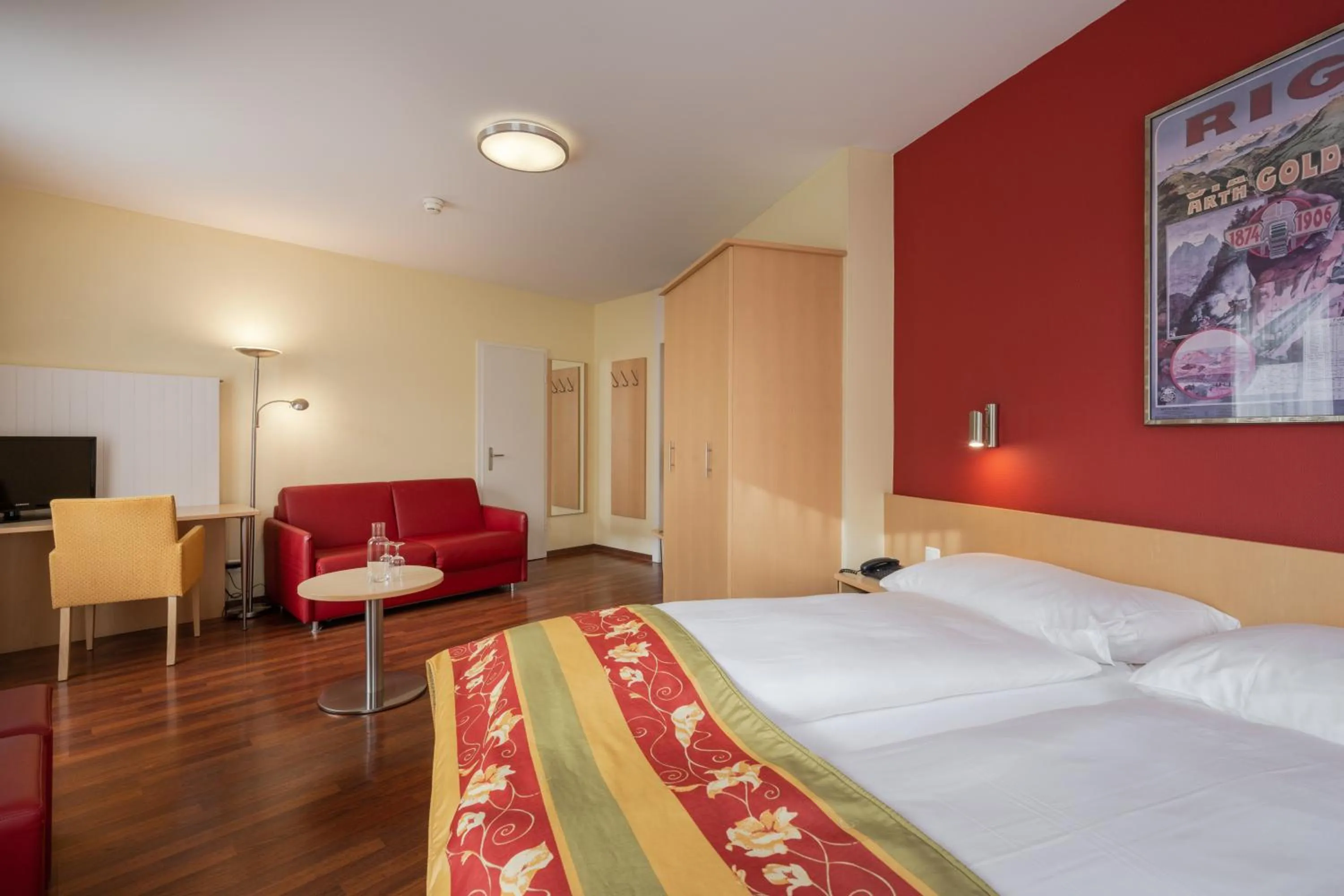 Living room, Bed in Hotel De la Paix