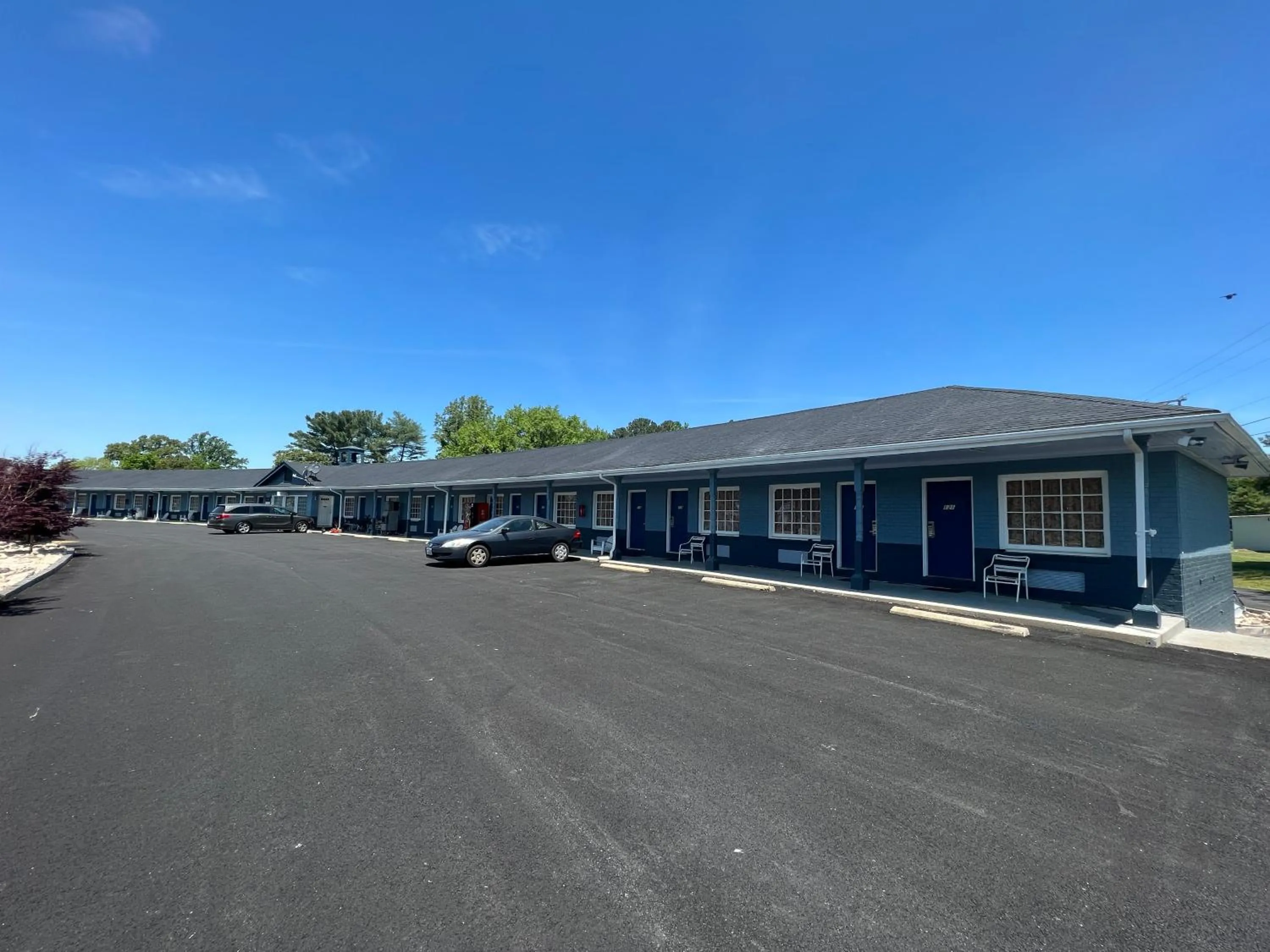 Property building in Washington & Lee Motel