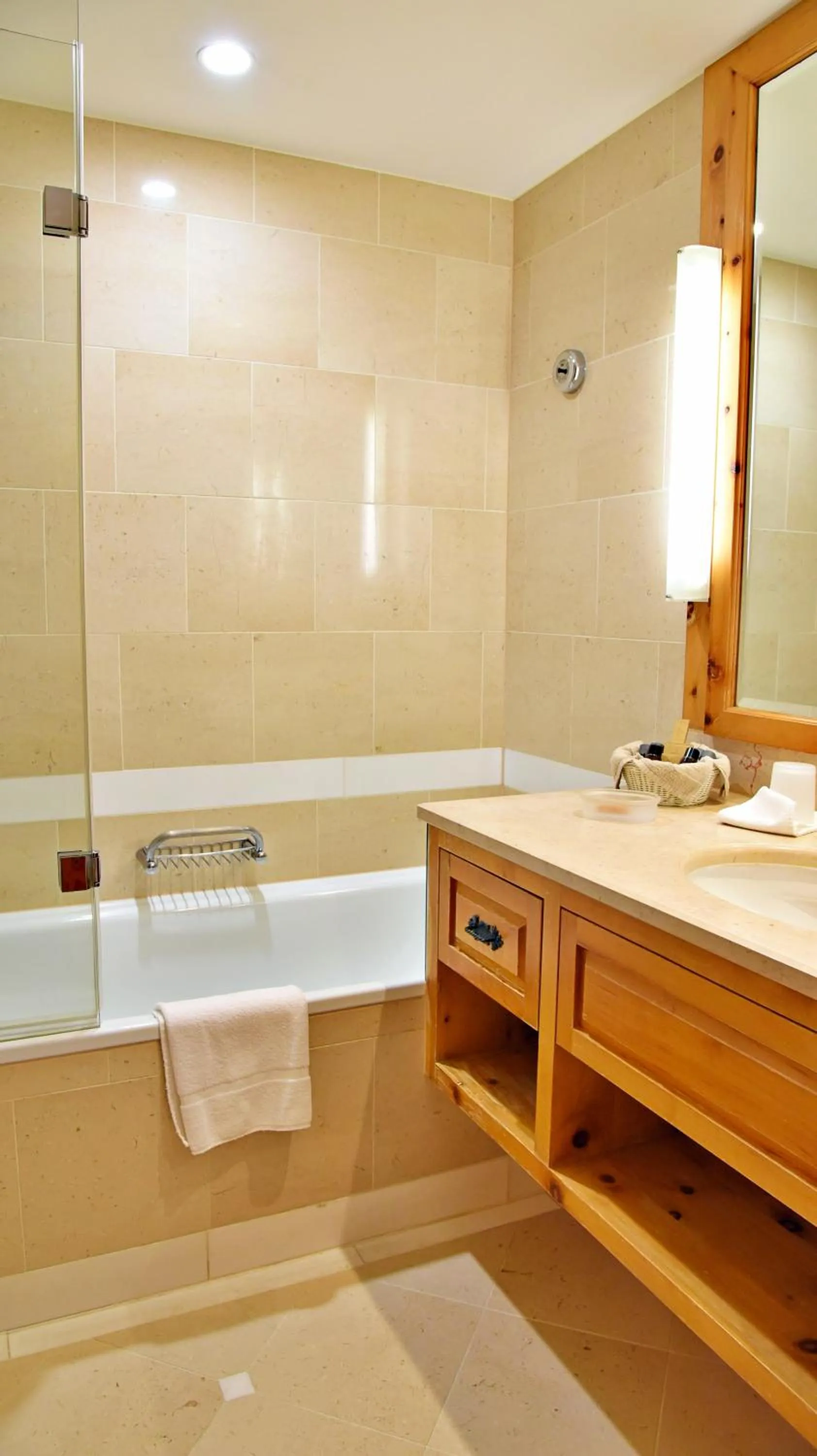 Bathroom in Crystal Hotel superior