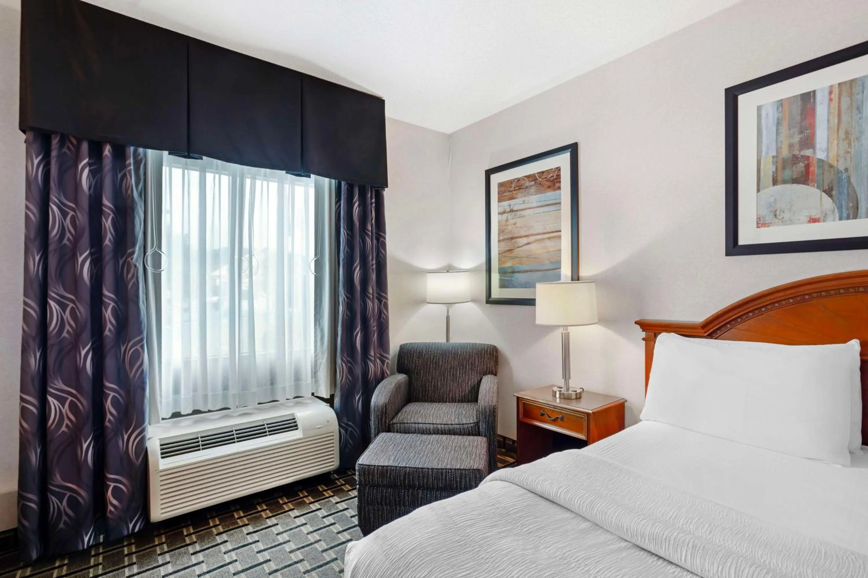 Bedroom, Bed in Best Western Plus Clearfield