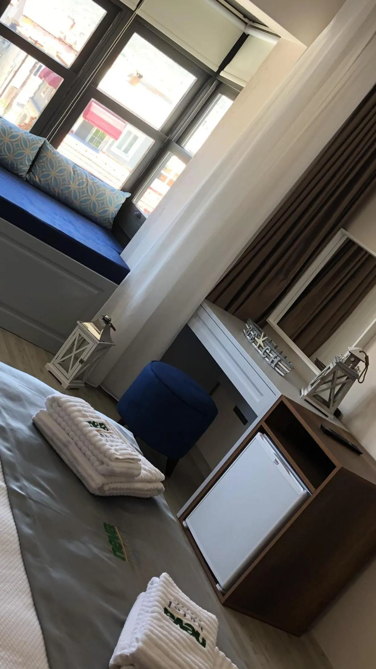 Photo of the whole room, Bed in Neva Hotel Alaçatı