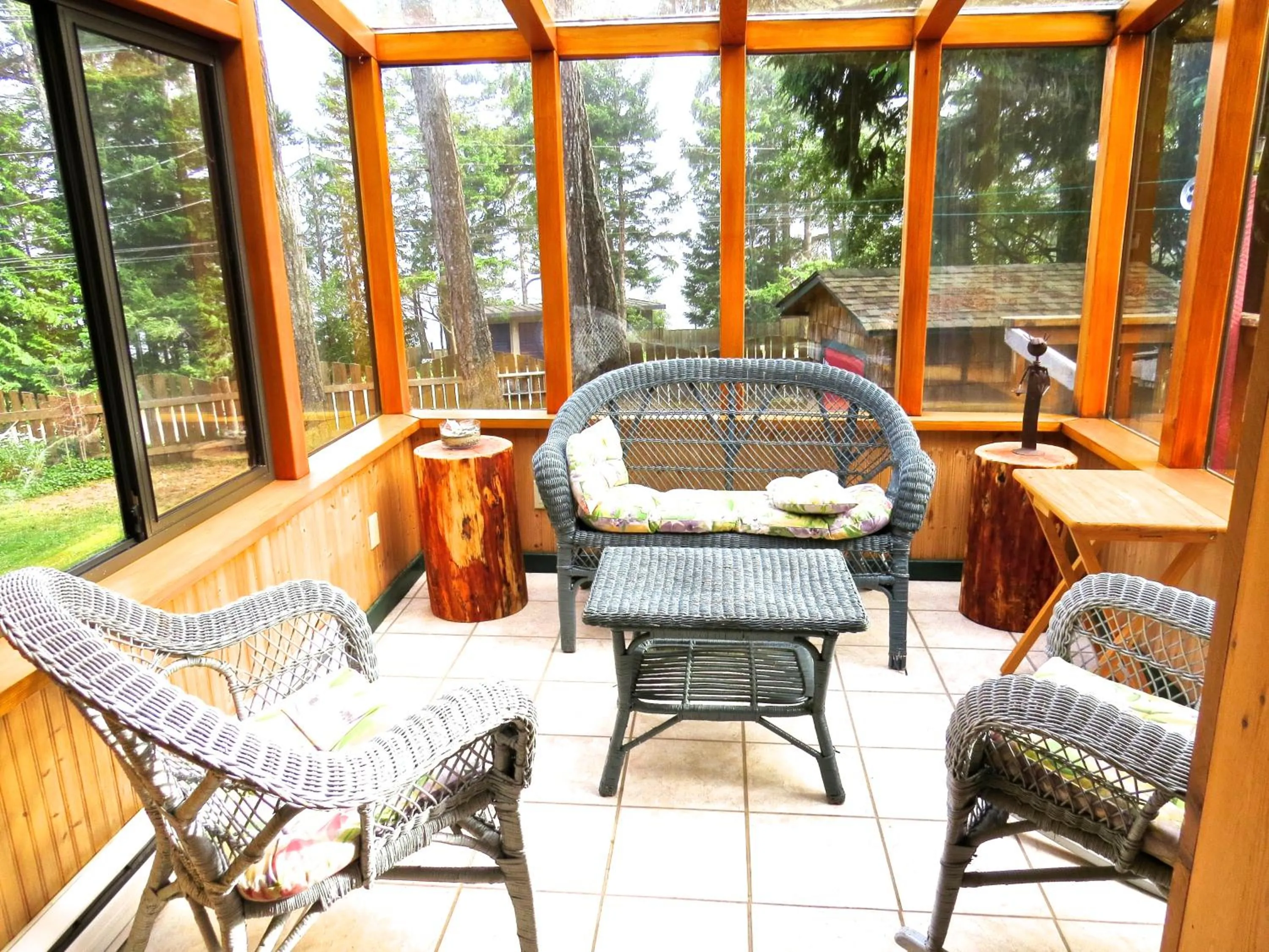 Seating area in Handsome Dan's at Otter Point