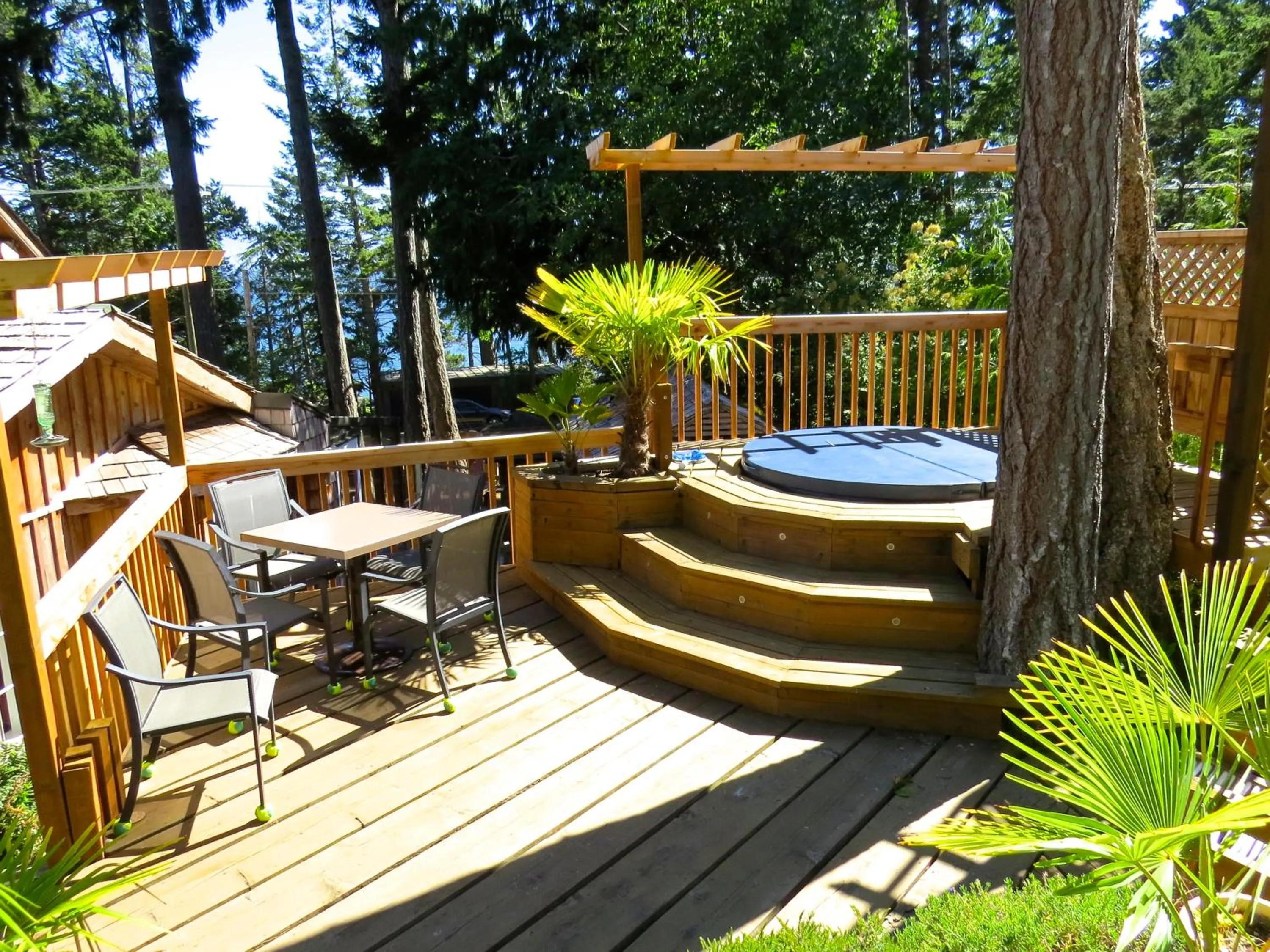 Patio in Handsome Dan's at Otter Point