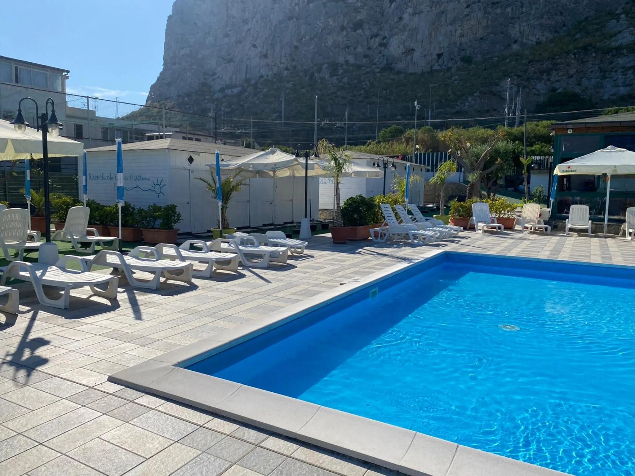 Day in Scogliera Azzurra