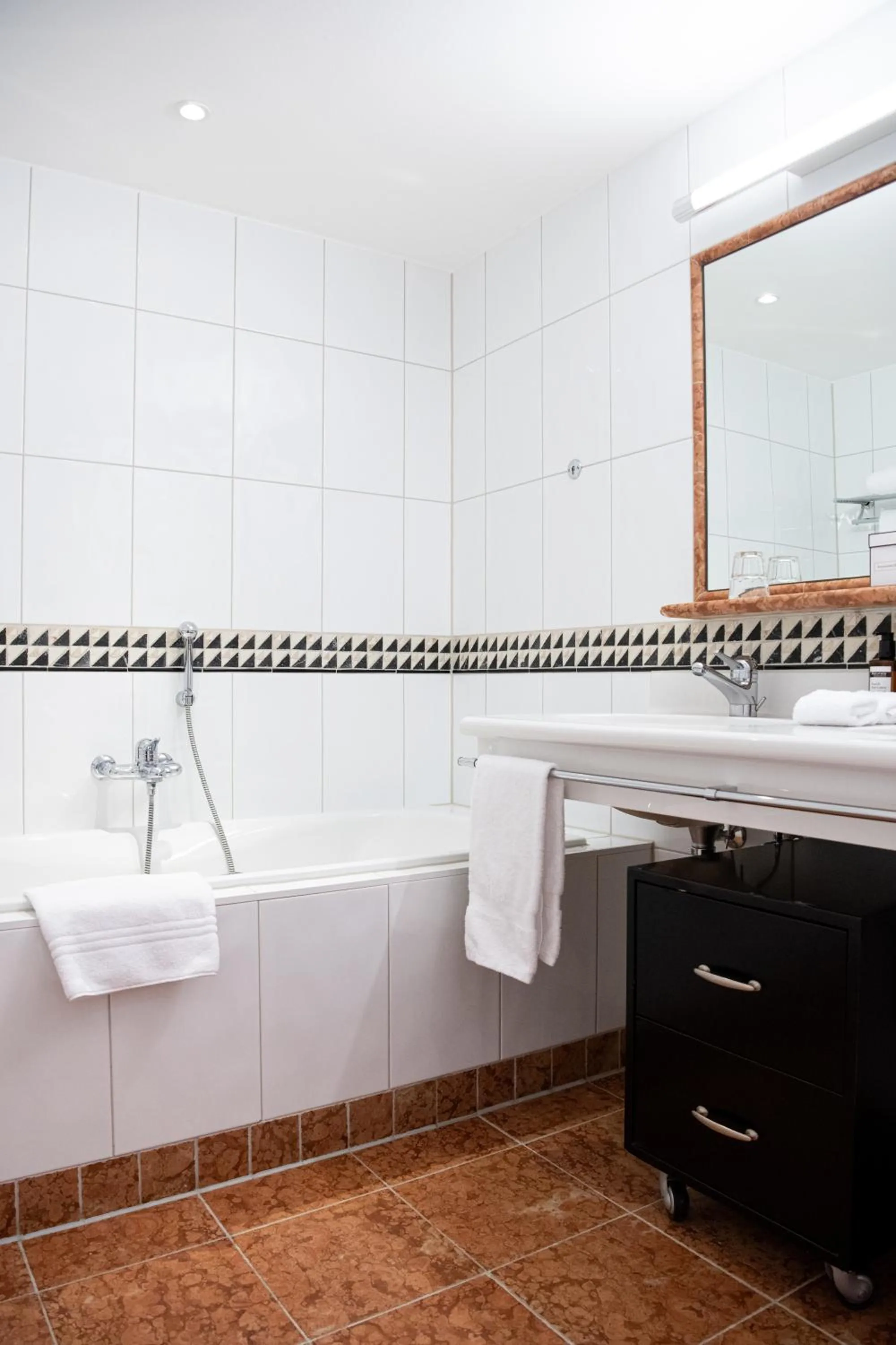 Bath in Hotel Saratz Pontresina Mountain Resort & Spa