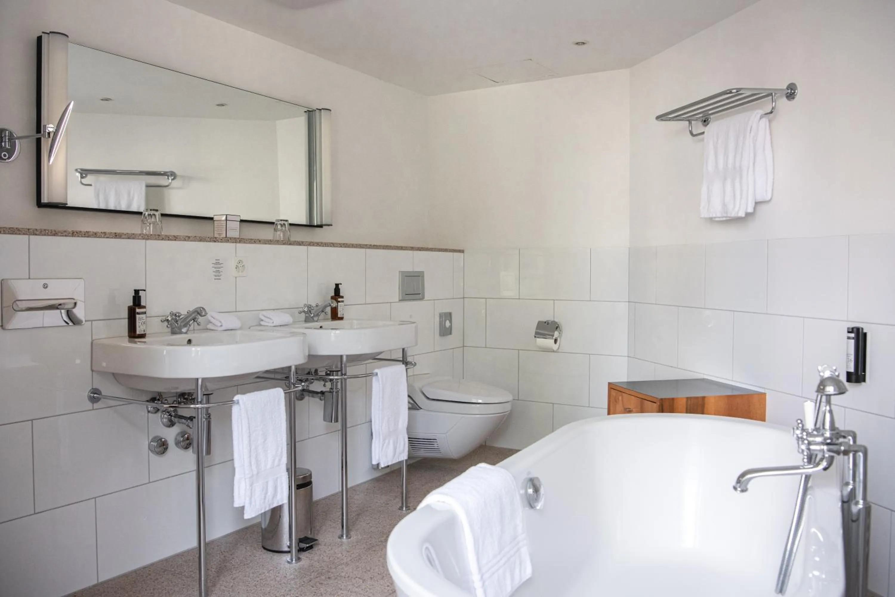 Bath in Hotel Saratz Pontresina Mountain Resort & Spa