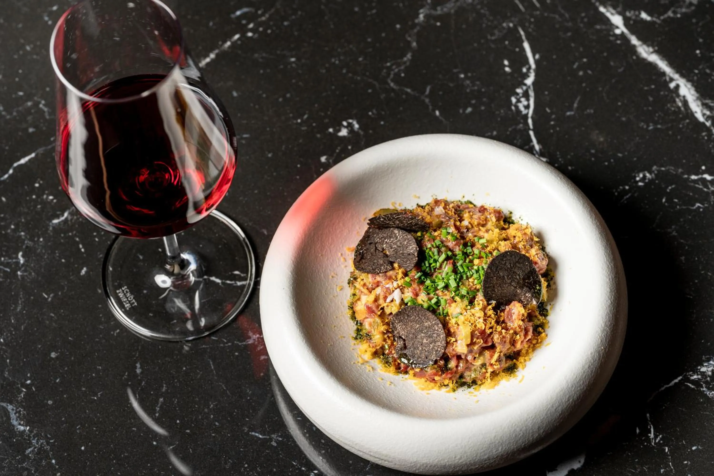 Restaurant/places to eat in Hotel Adula