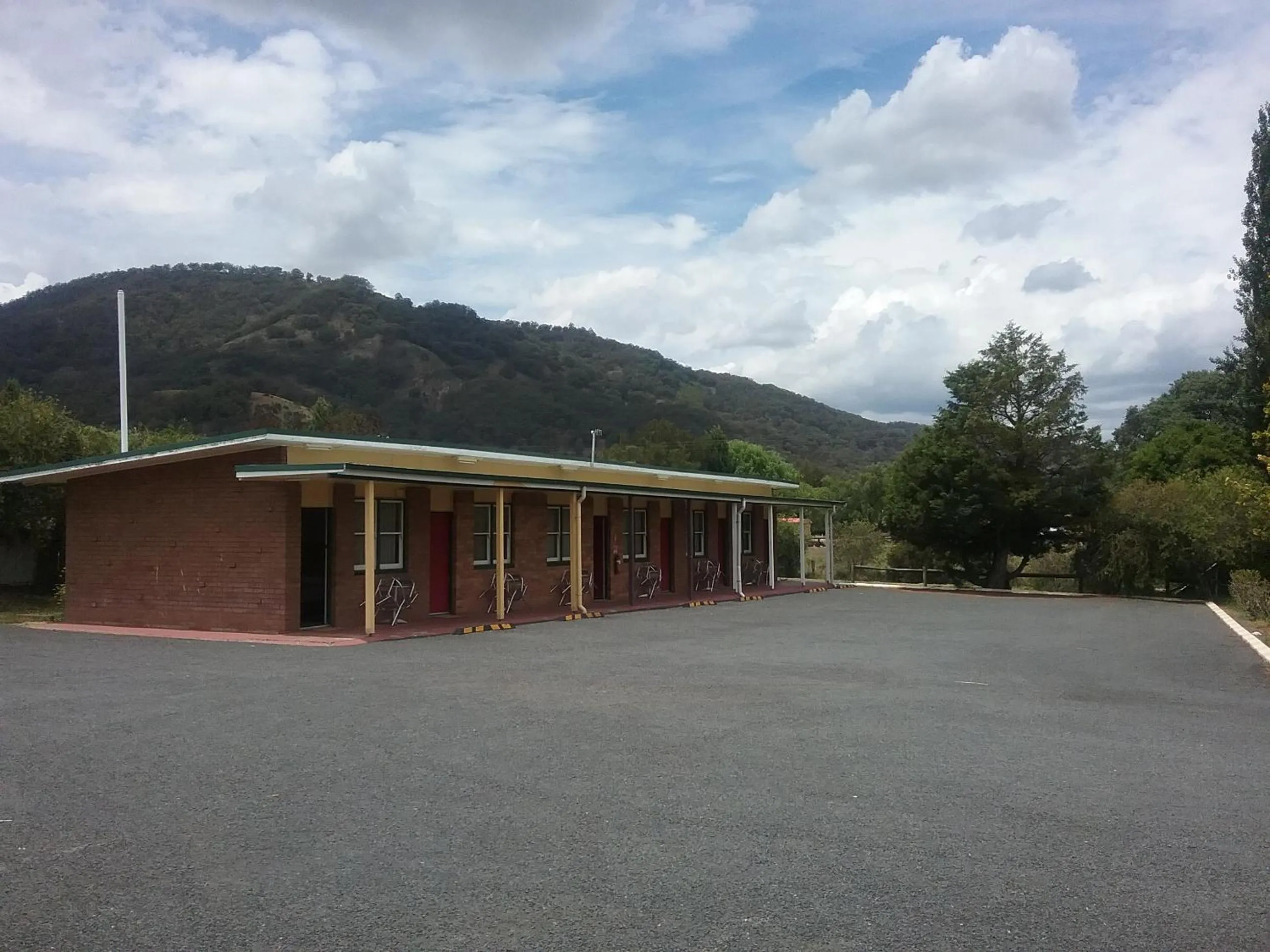 Property building in Murrurundi Motel