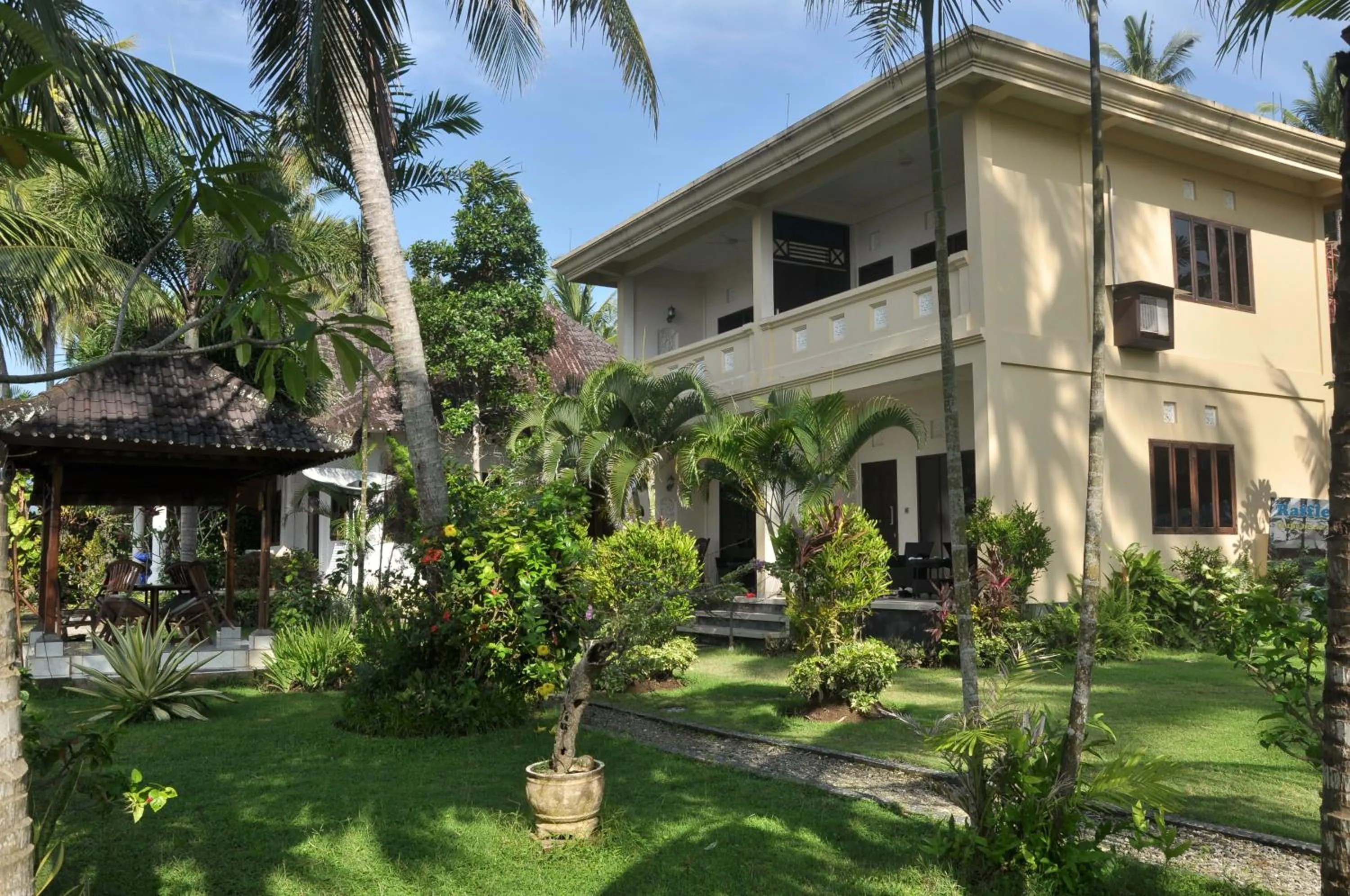 Property building in Crystal Beach Bali
