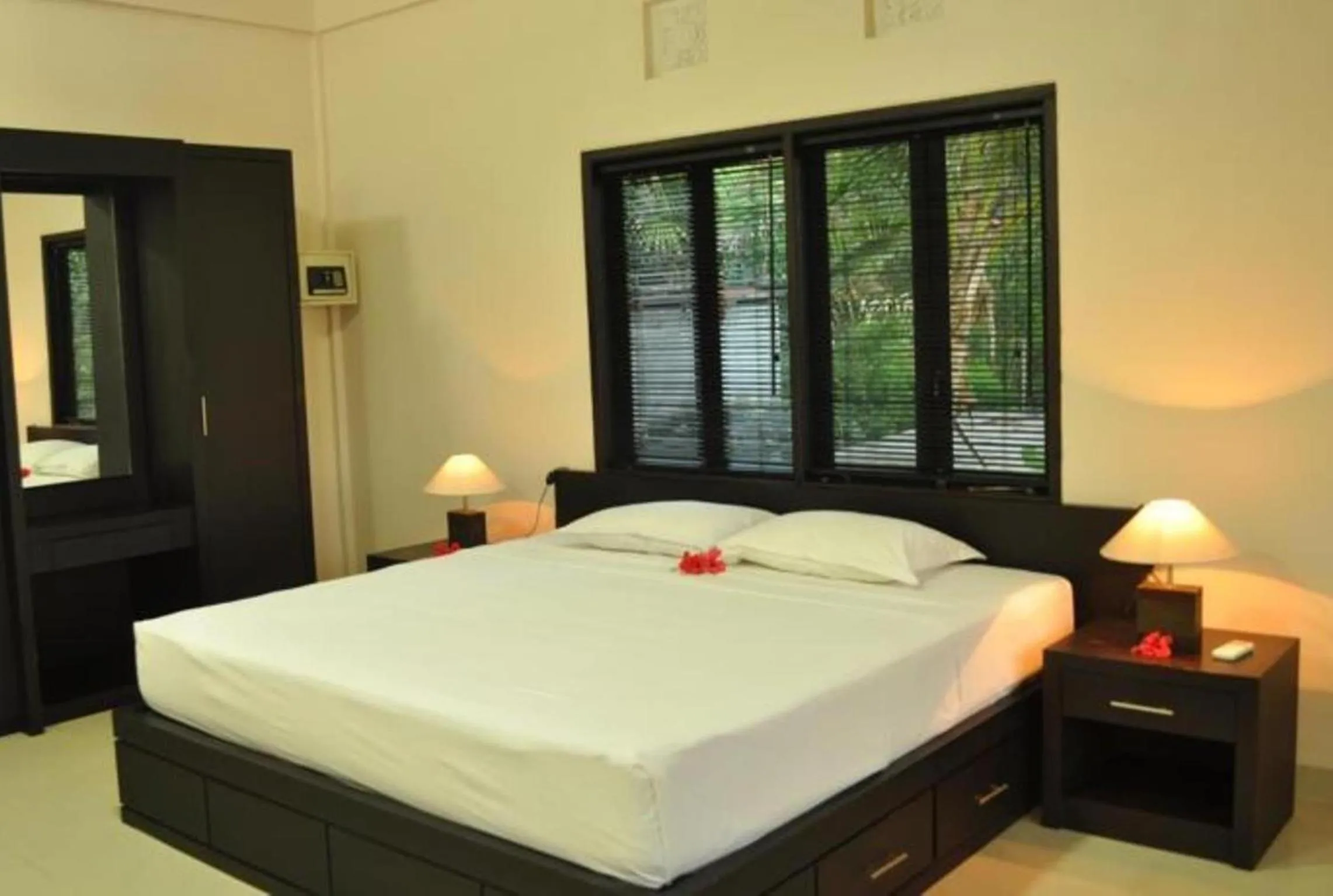Bedroom, Bed in Crystal Beach Bali