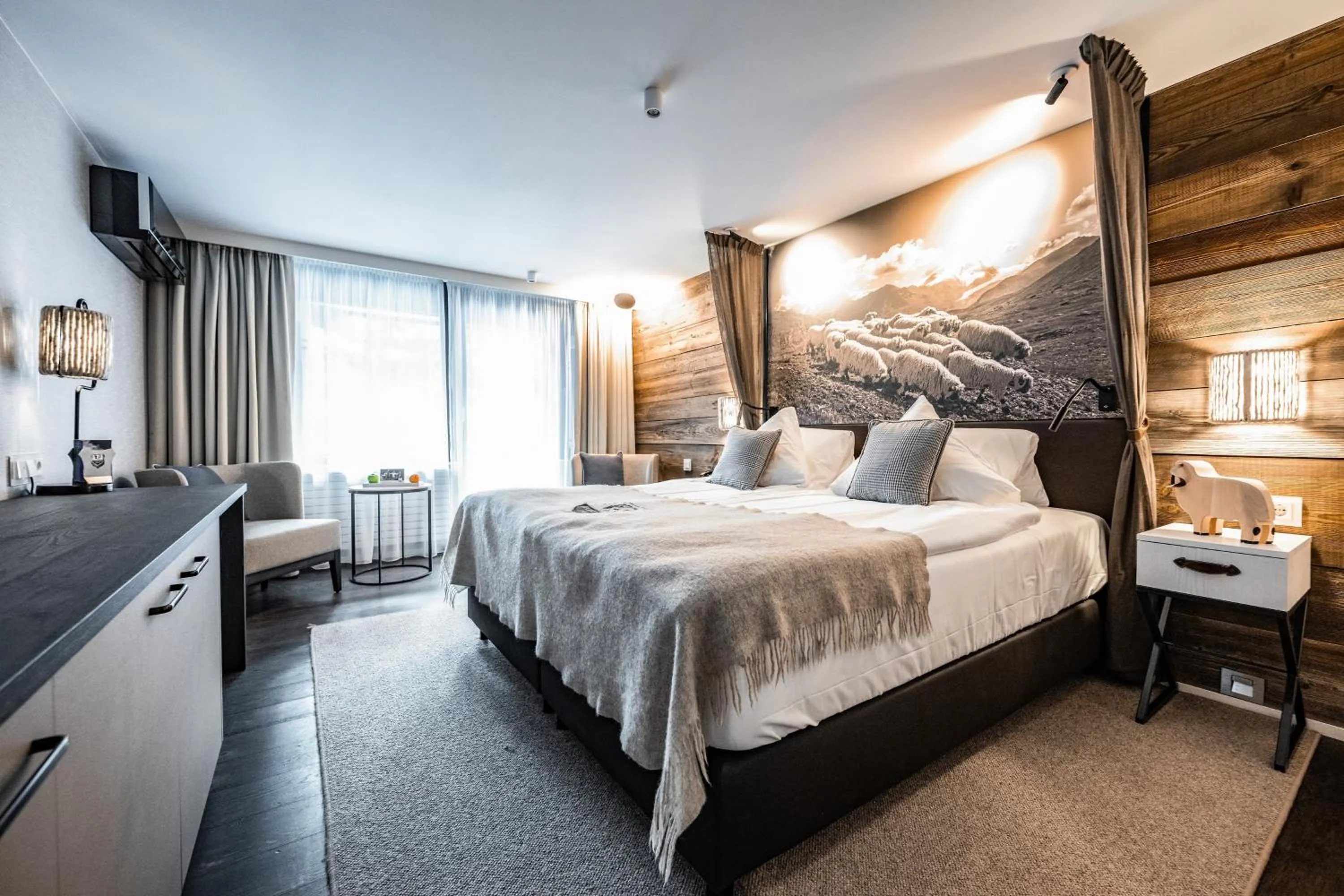 Photo of the whole room, Bed in Wellness Hotel Alpenhof