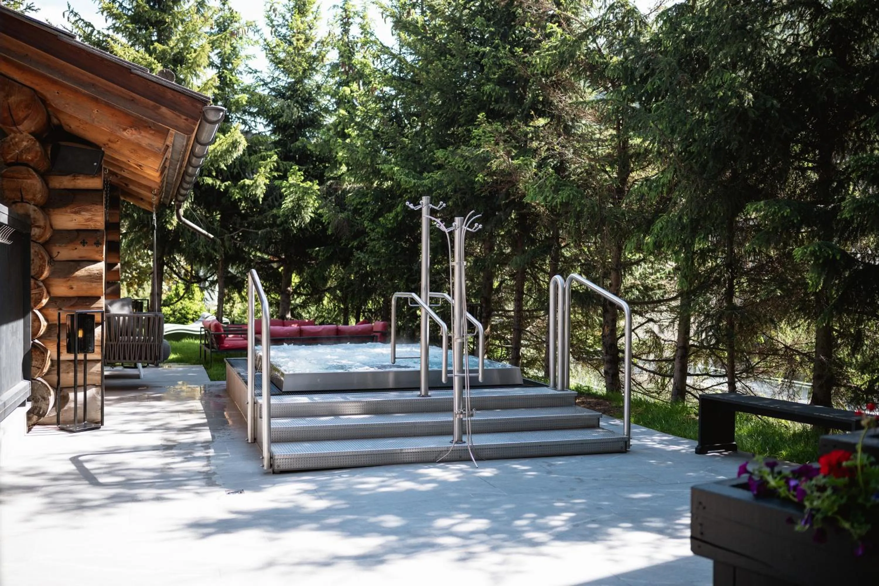 Hot Tub in Wellness Hotel Alpenhof