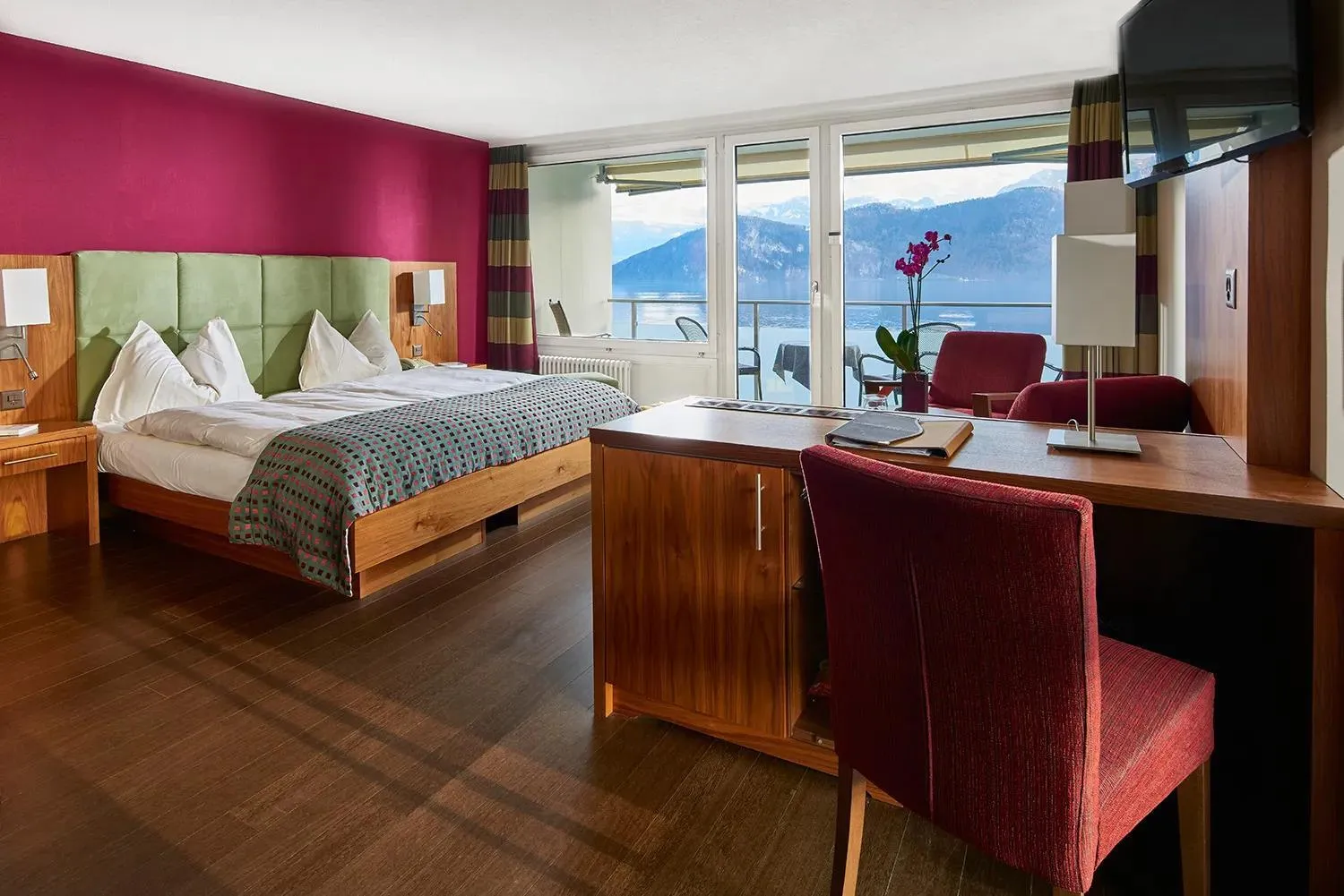 Bed in Hotel Alexander