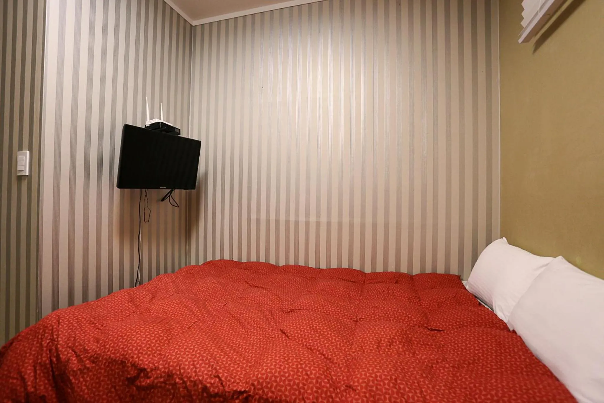 Bedroom, Bed in Mama Guesthouse Myeongdong