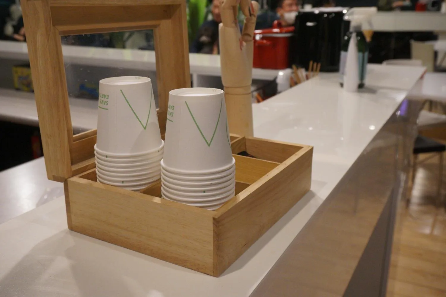 Communal kitchen in Mama Guesthouse Myeongdong