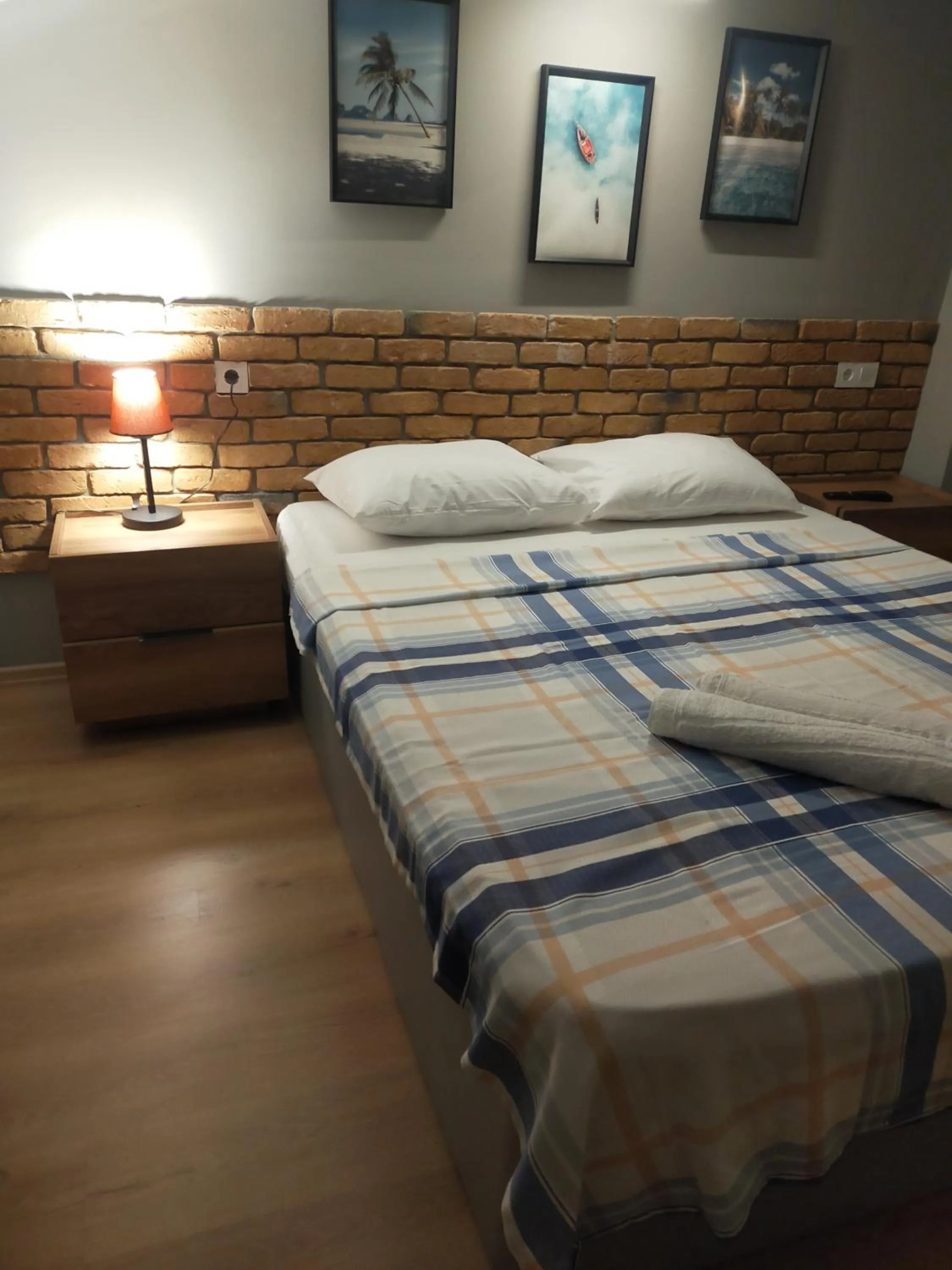 Bed in Akdeniz apart hotel