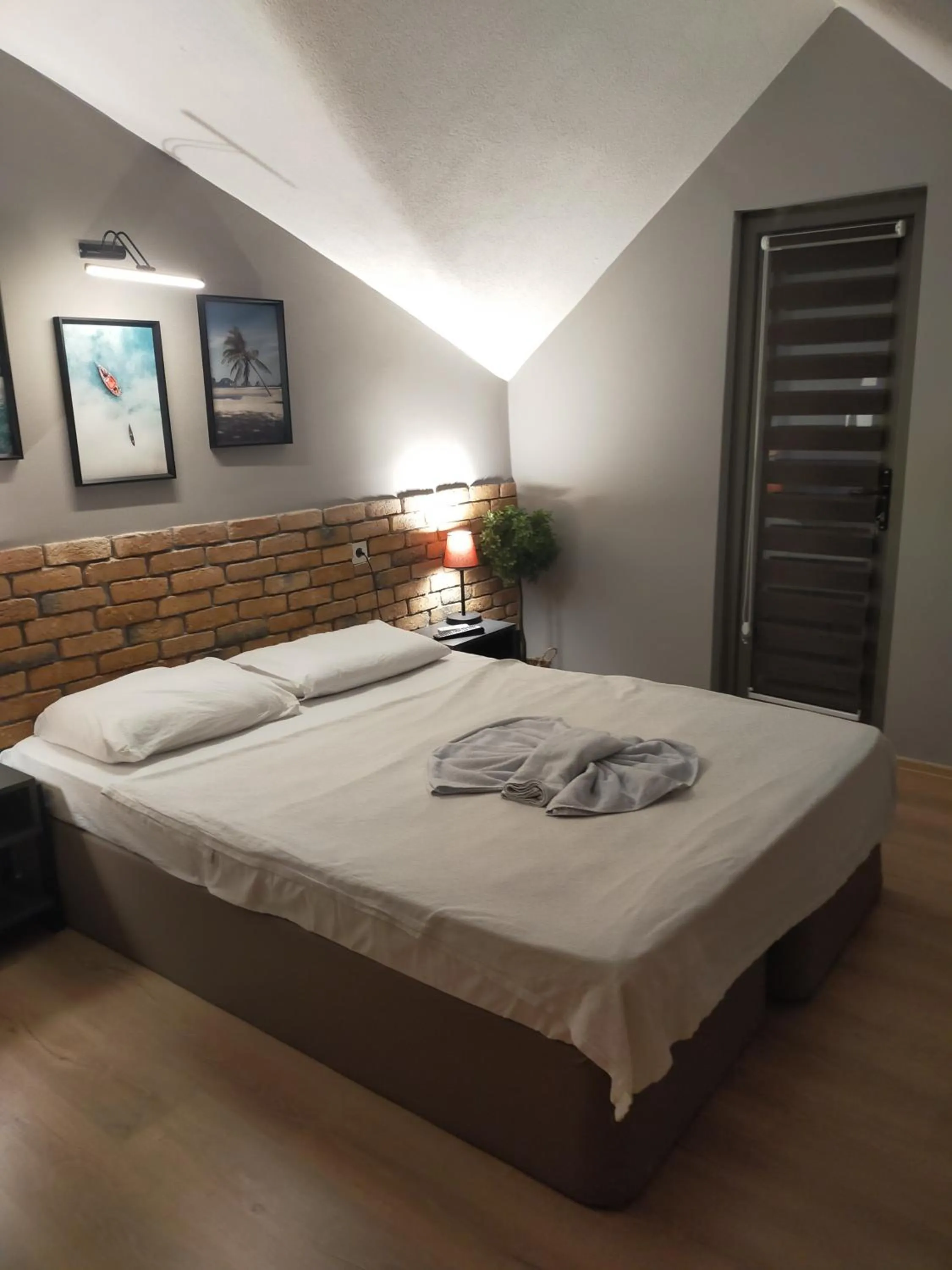 Bed in Akdeniz apart hotel