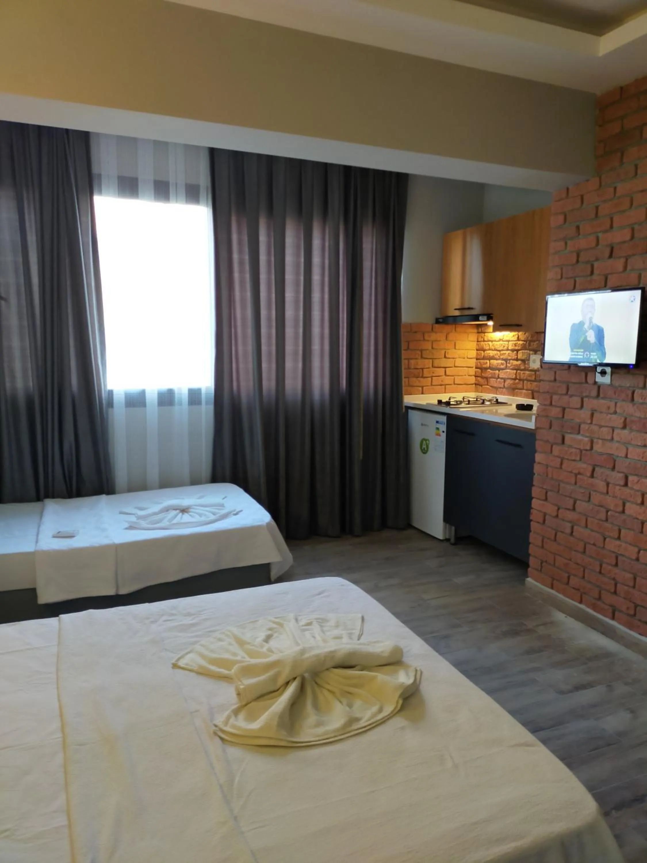 Bed in Akdeniz apart hotel