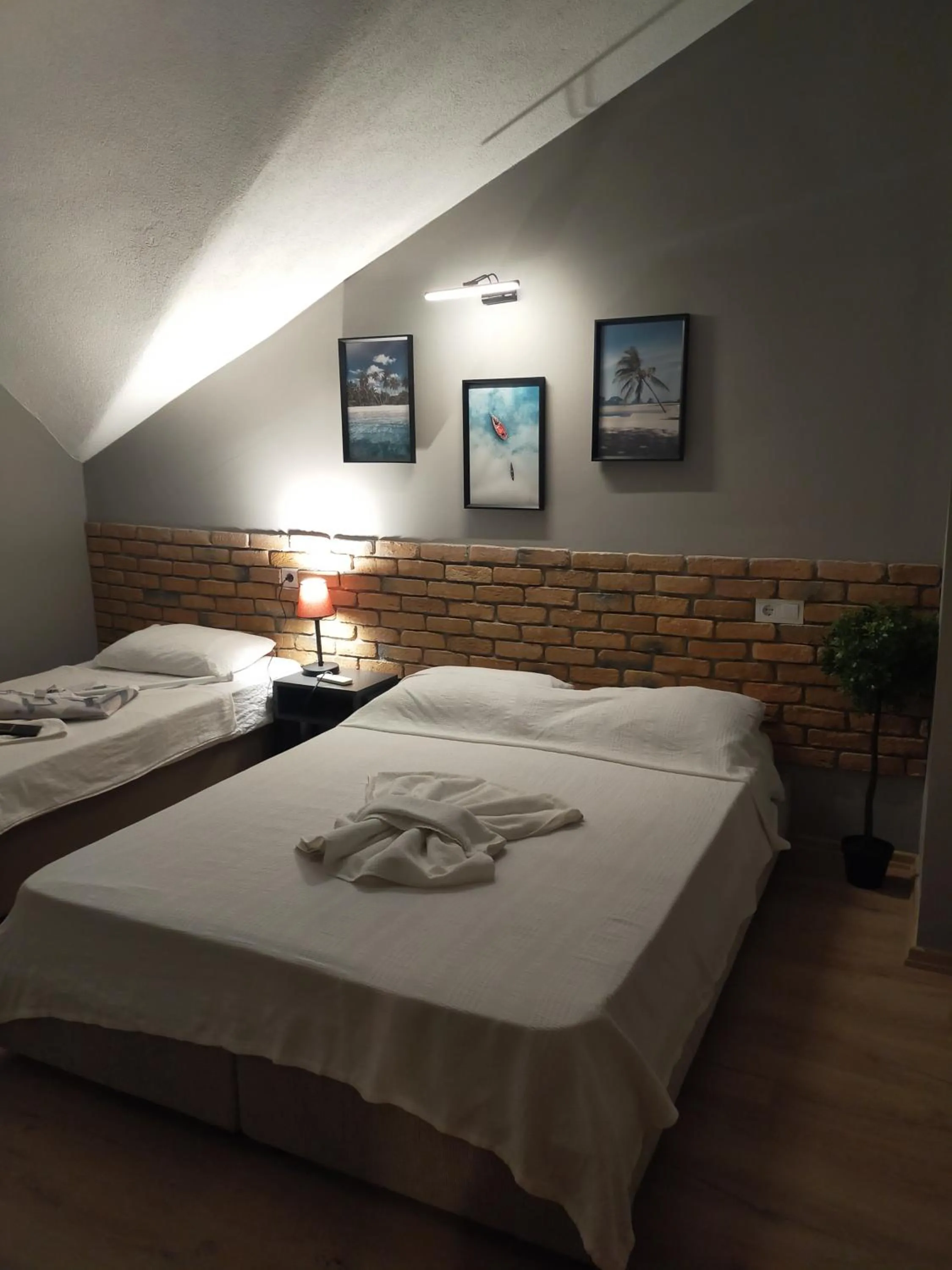 Bed in Akdeniz apart hotel