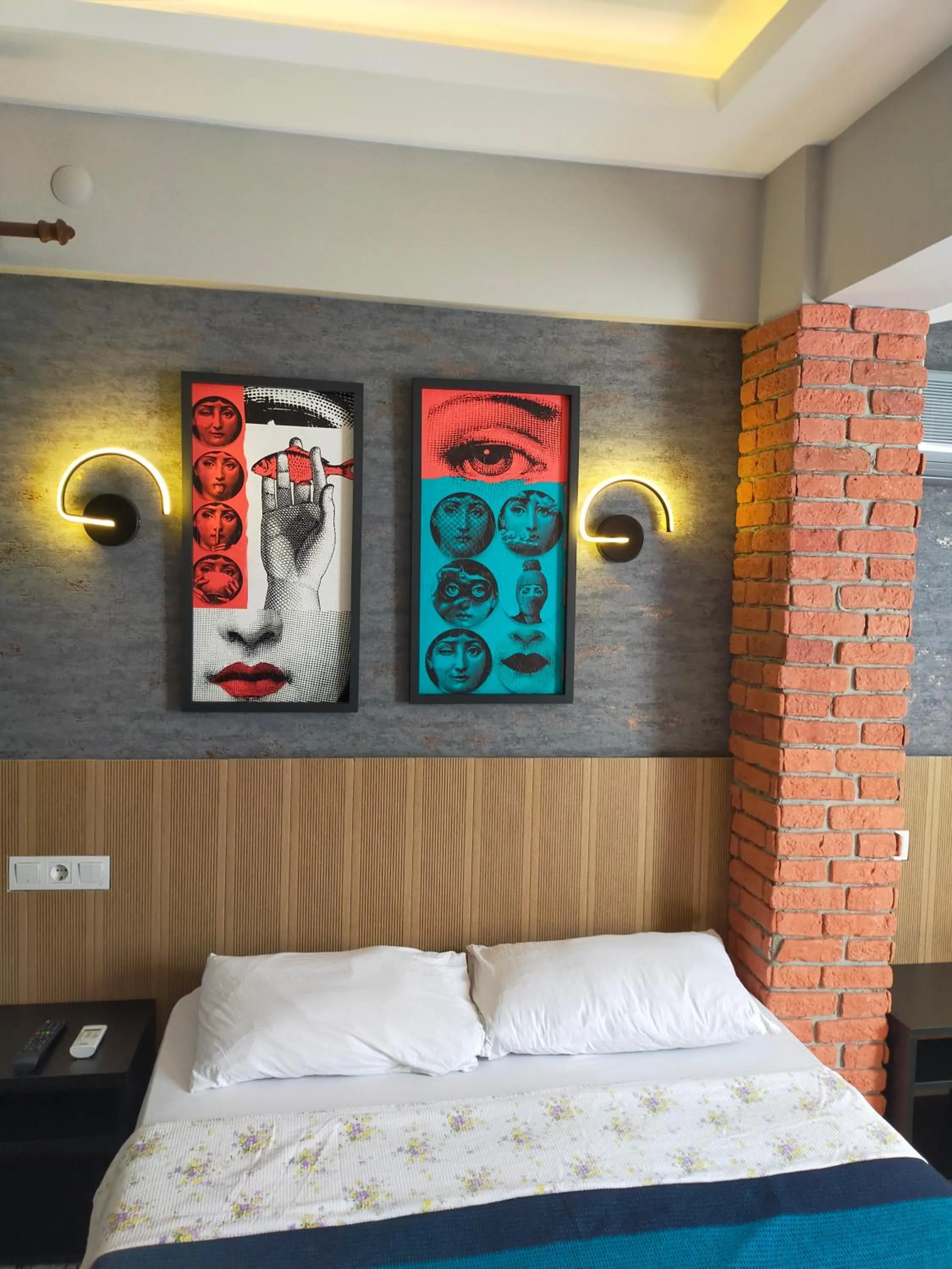 Bed in Akdeniz apart hotel