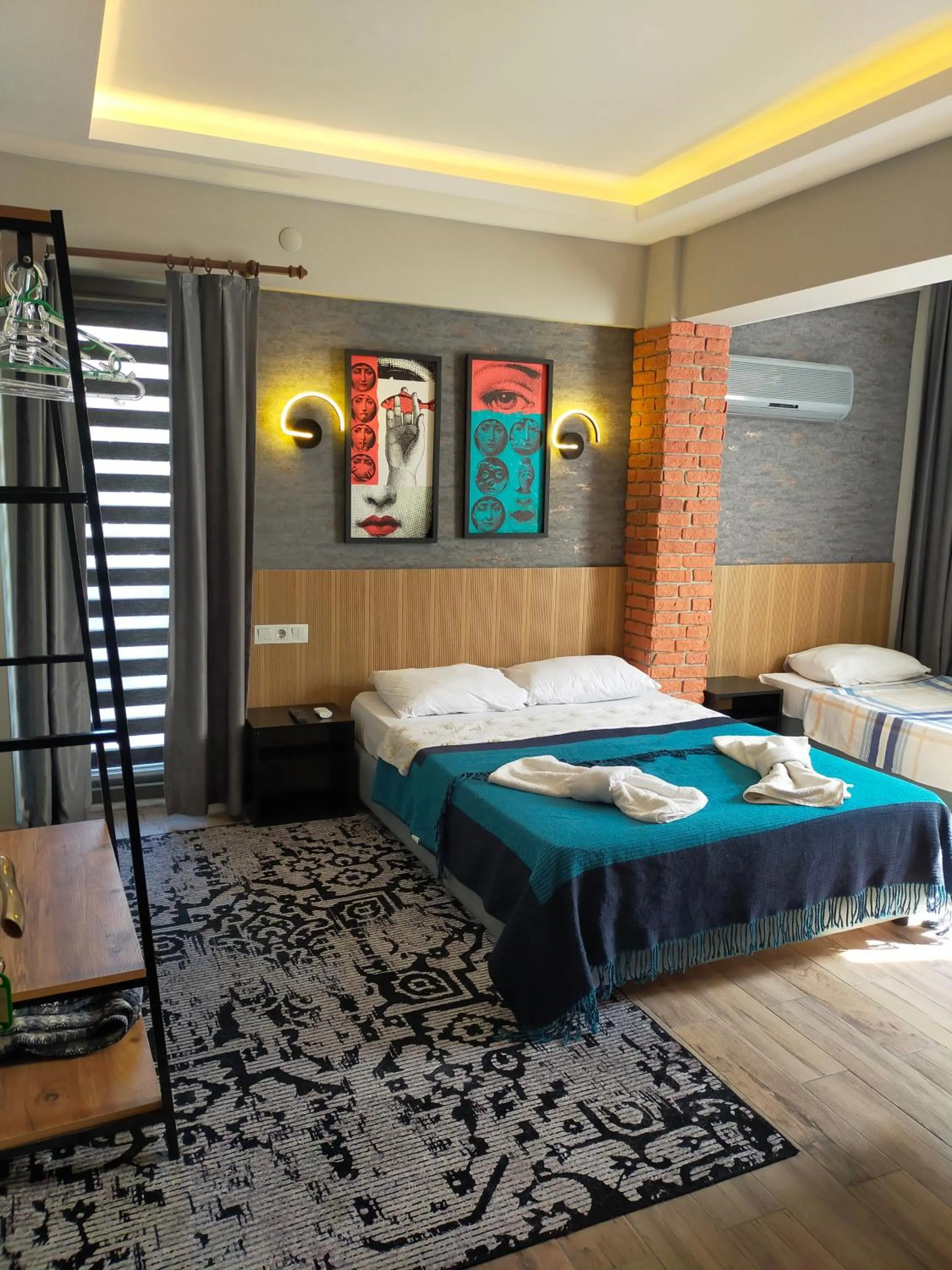 Bed in Akdeniz apart hotel