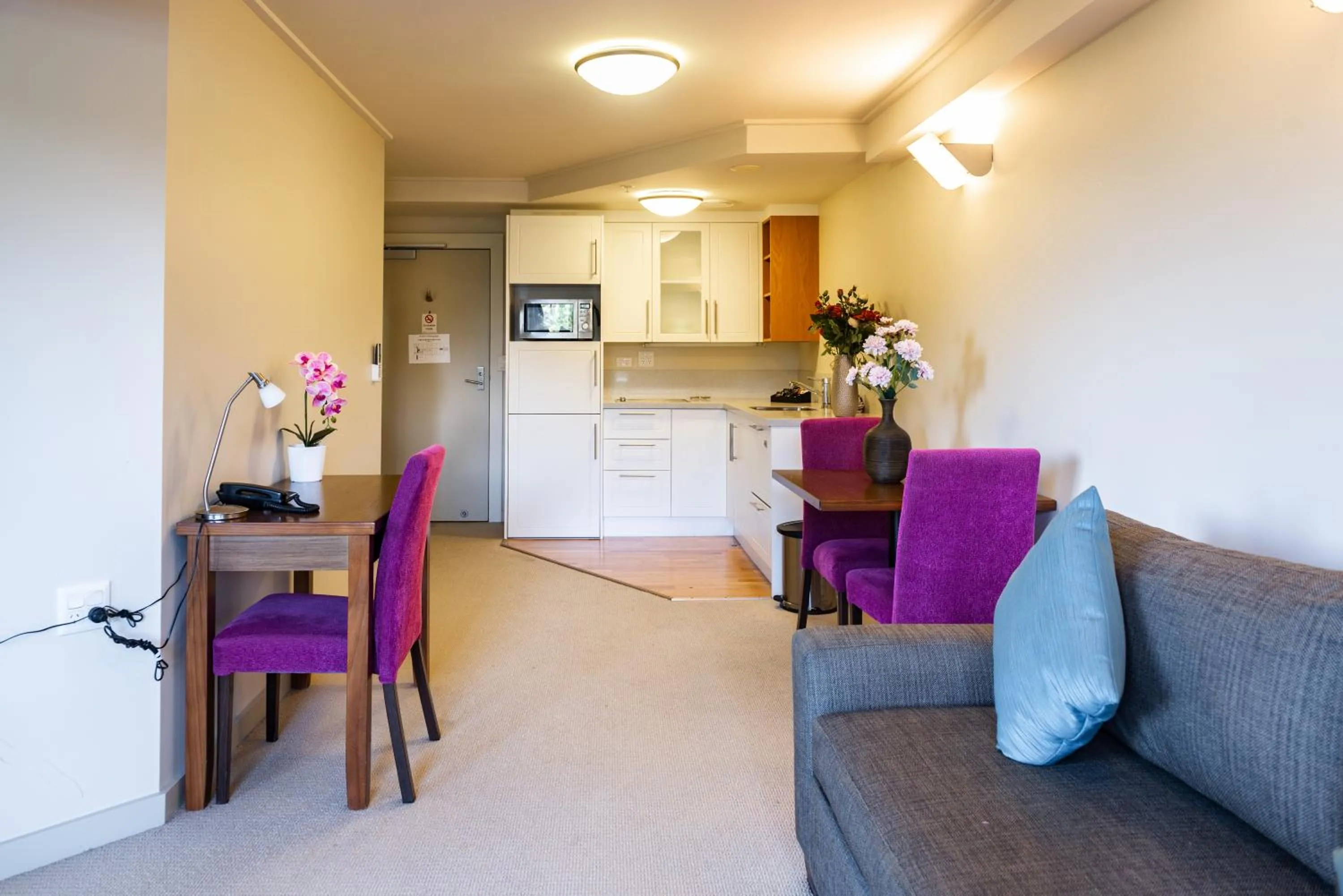 Seating area in Ocean Breeze Hotel