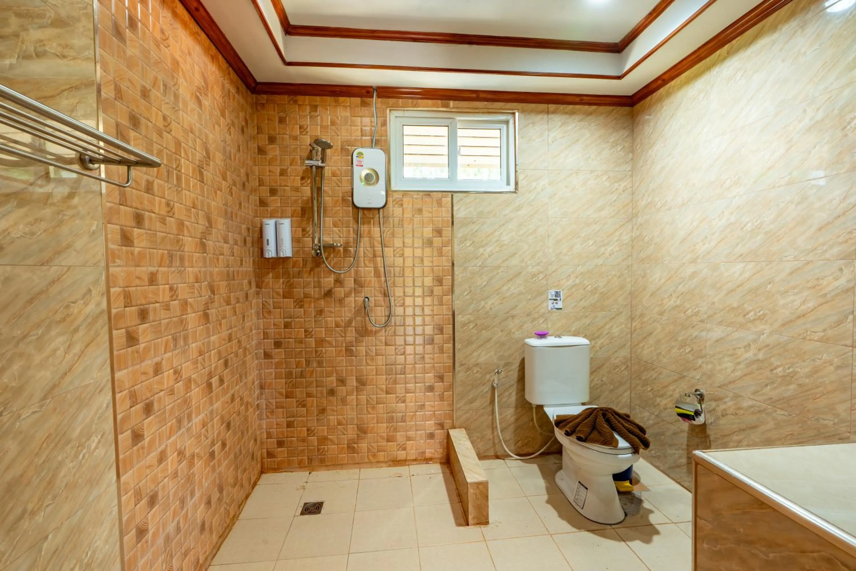 Khaosok Rainforest Resort