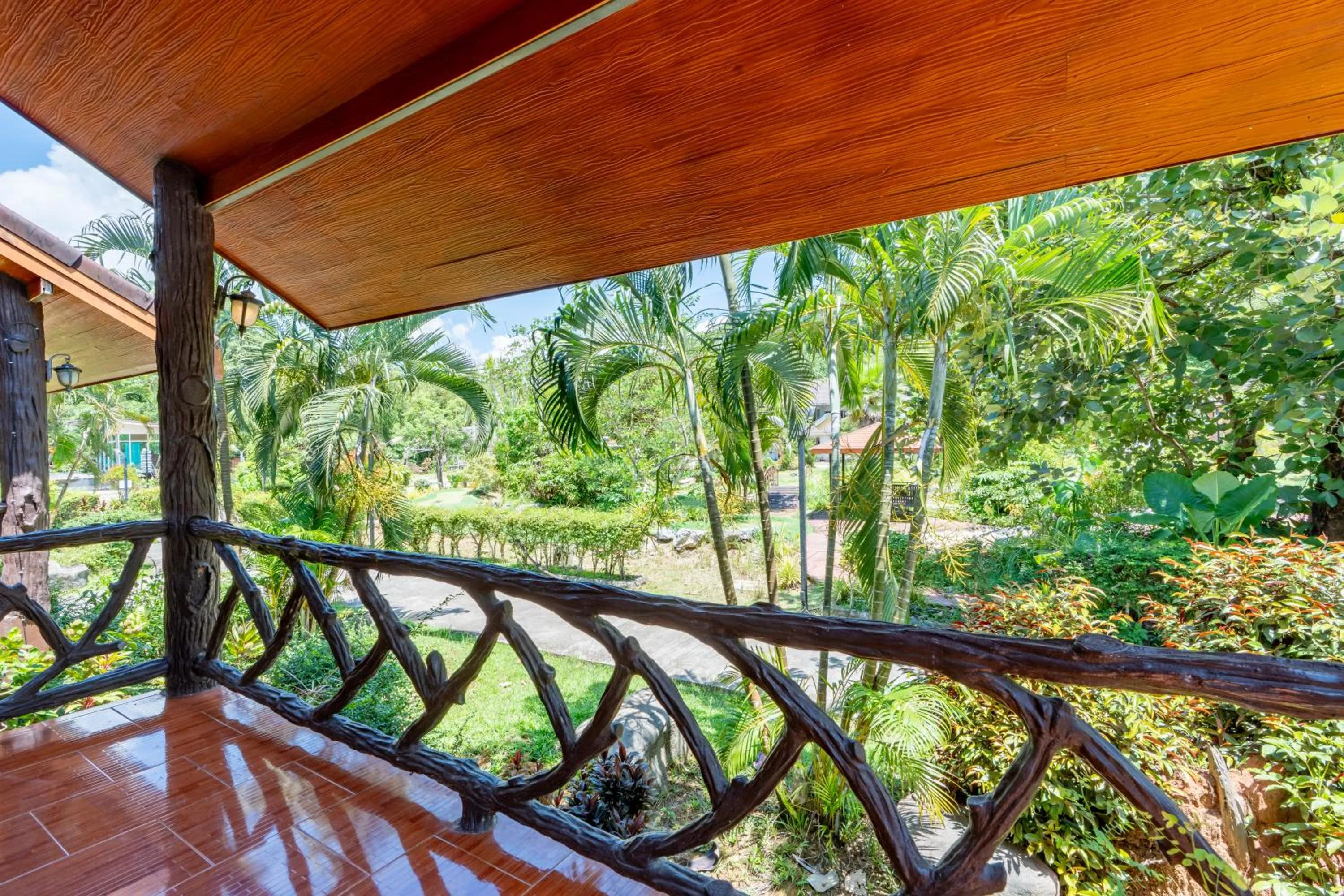 Khaosok Rainforest Resort