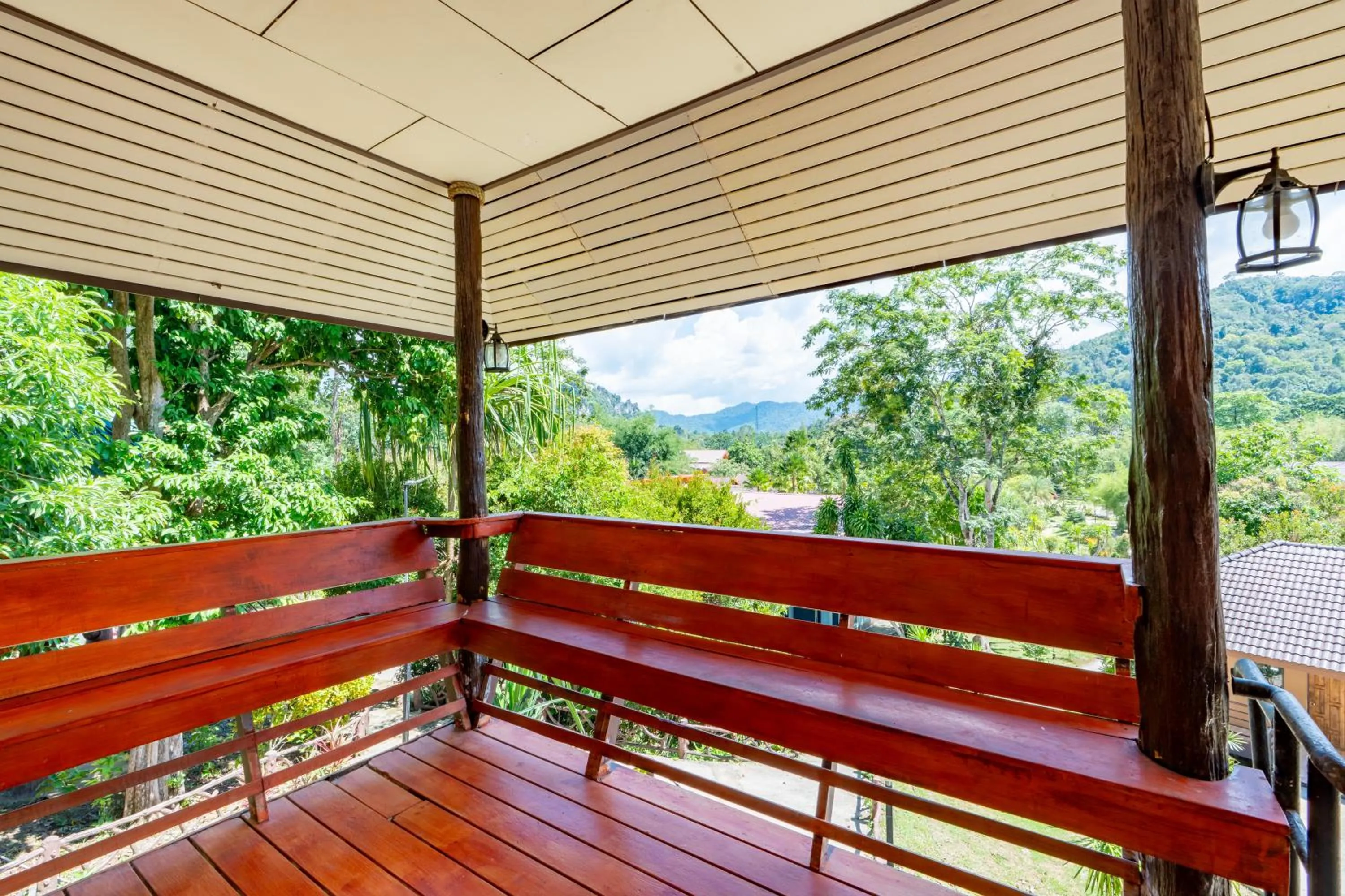 Khaosok Rainforest Resort