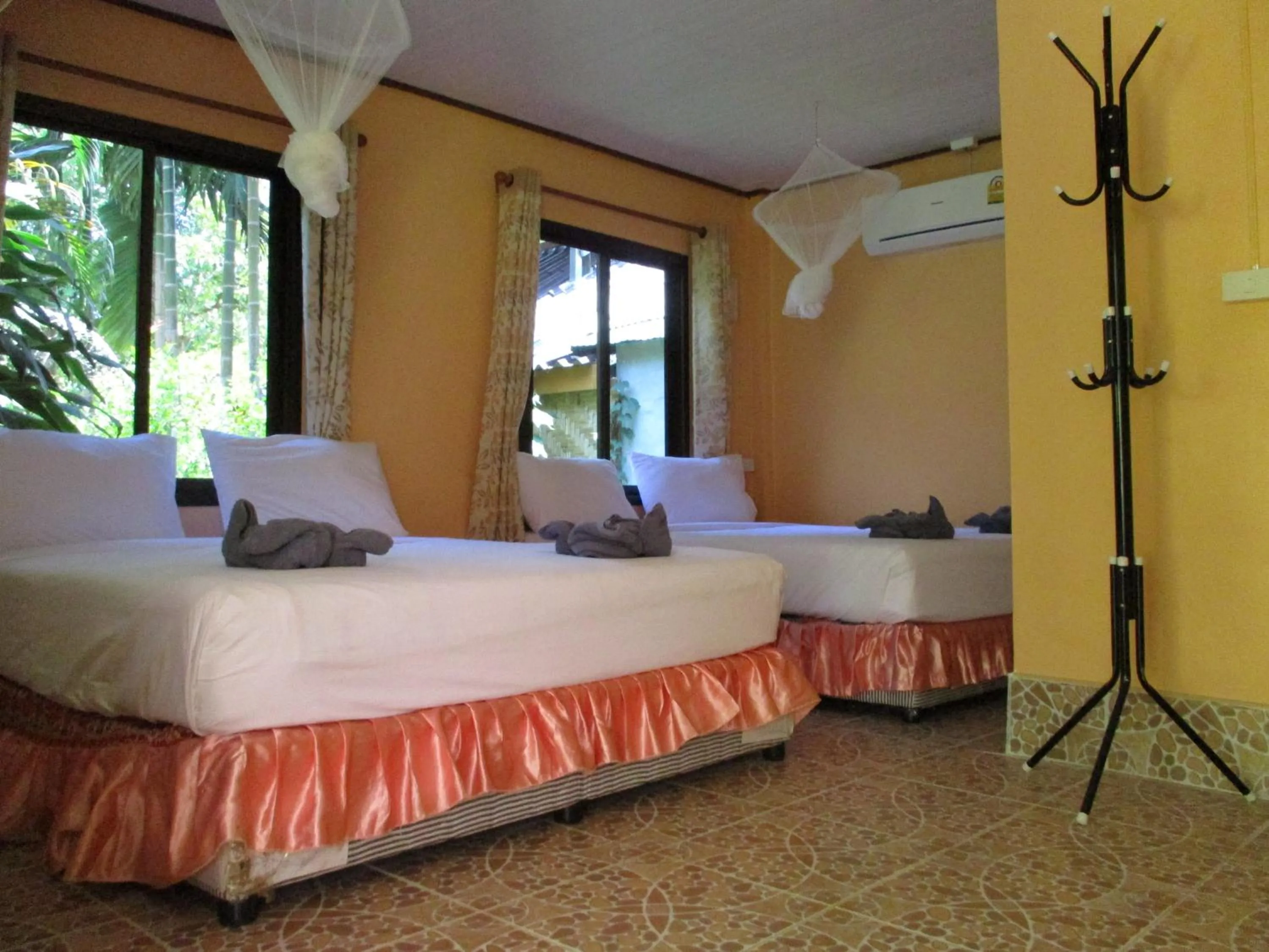 Bed in Khaosok Island Resort