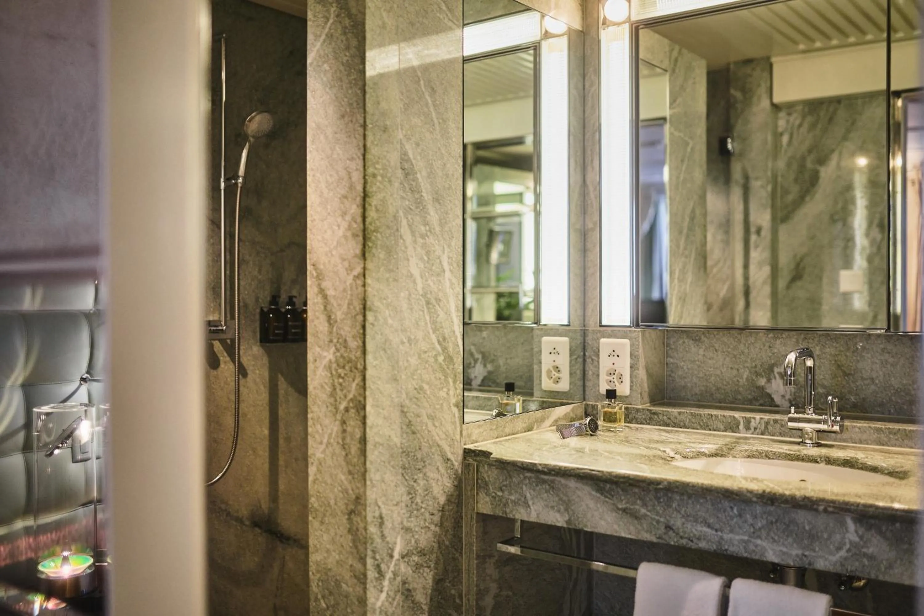 Widder Hotel - Zurichs Luxury Hideaway