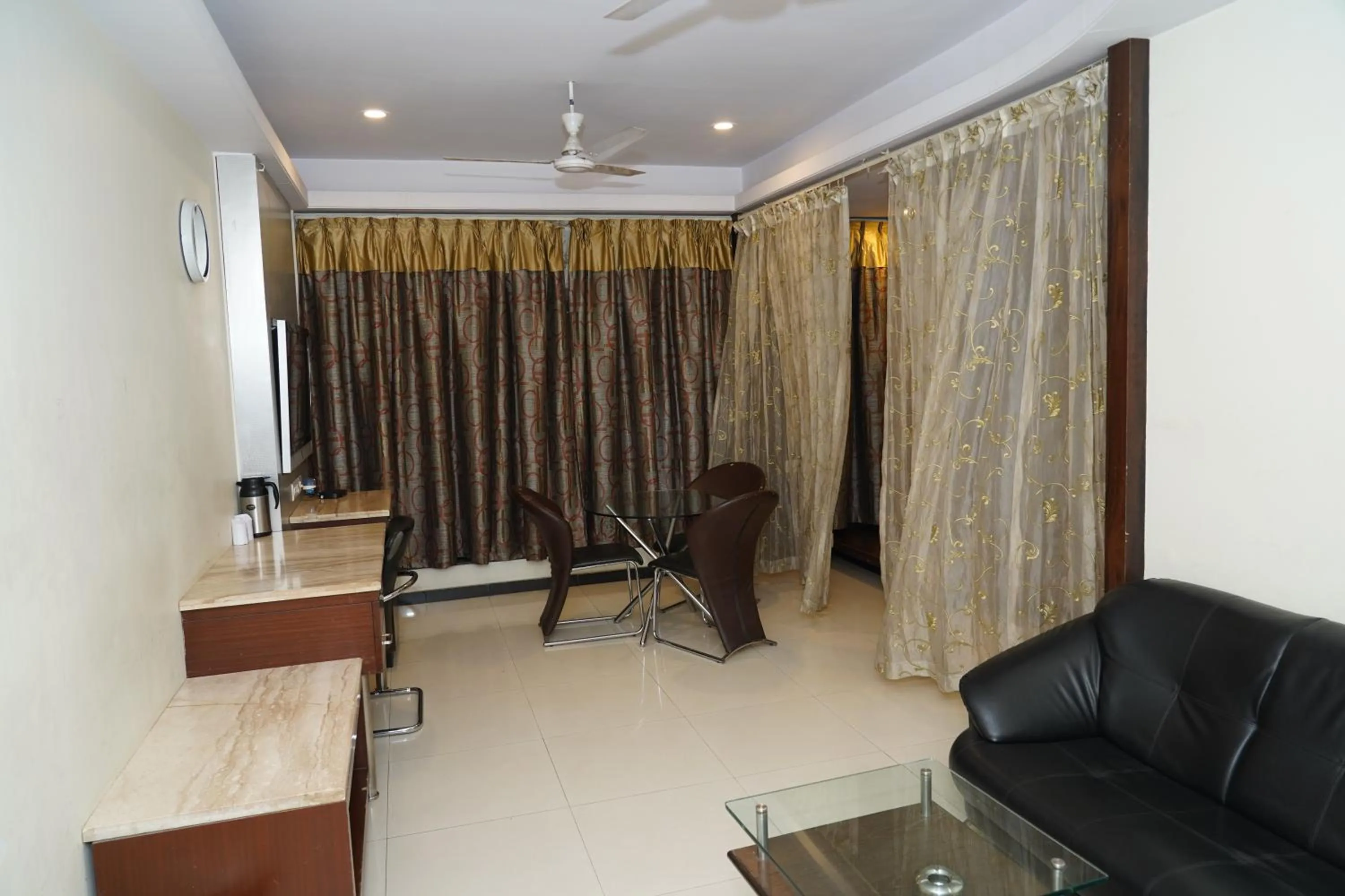 TV and multimedia in Marshall The Grand Hotel