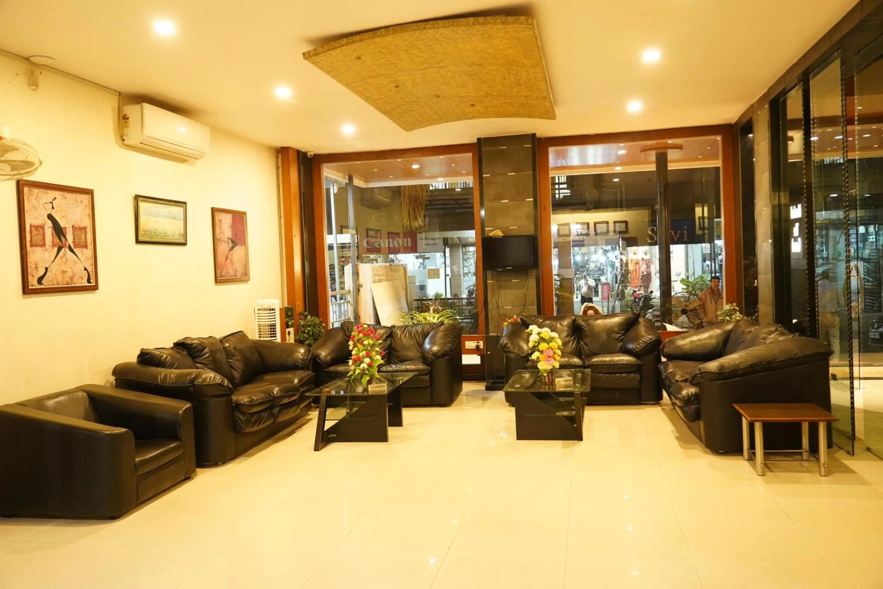 Living room in Marshall The Grand Hotel