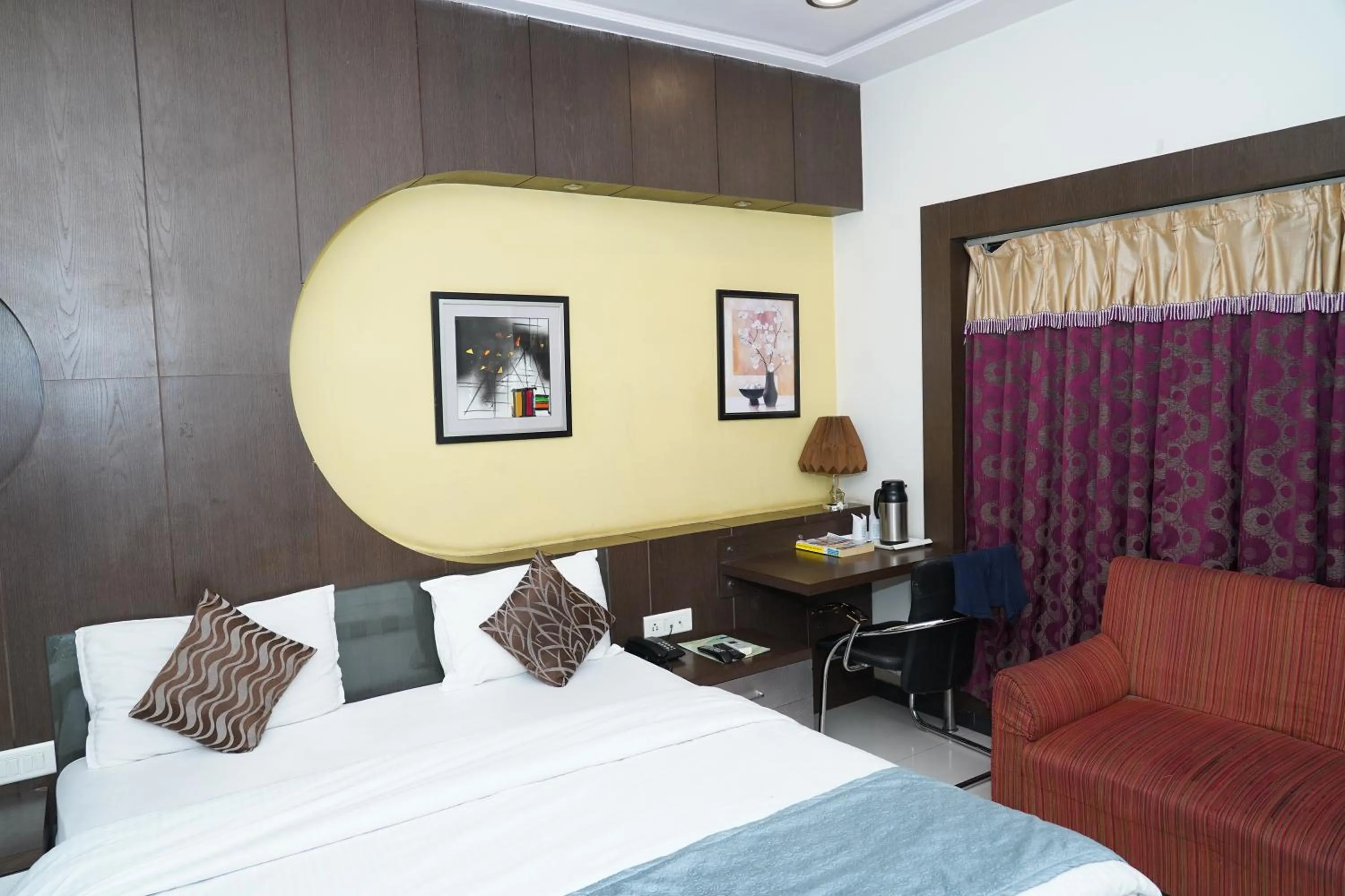 Bed in Marshall The Grand Hotel