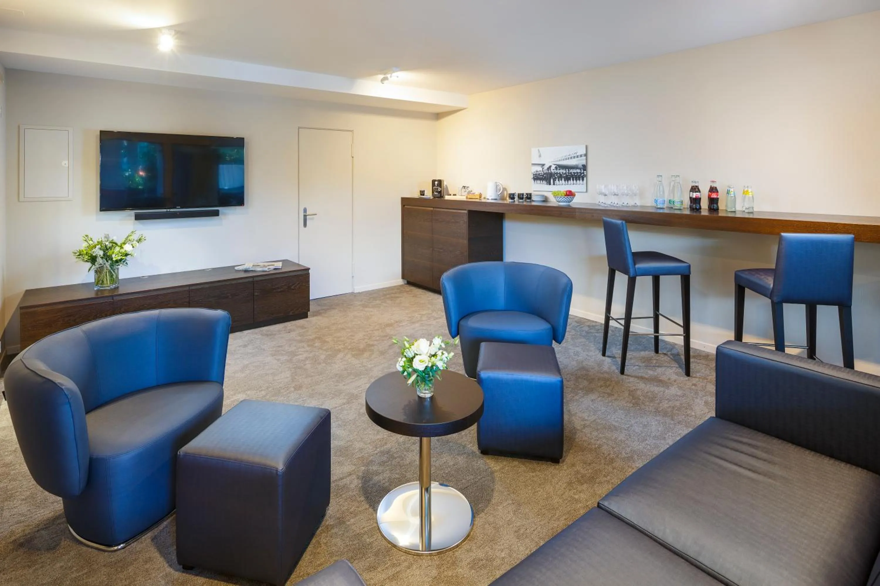 Communal lounge/ TV room in achesa homes