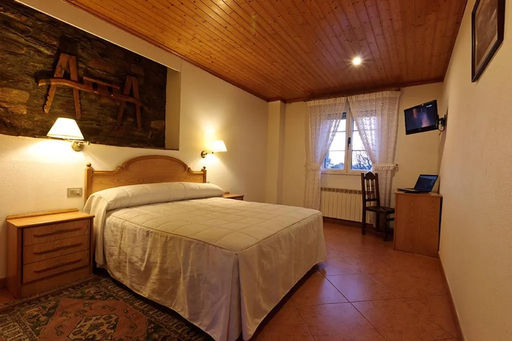 Photo of the whole room, Bed in Casa Cazoleiro