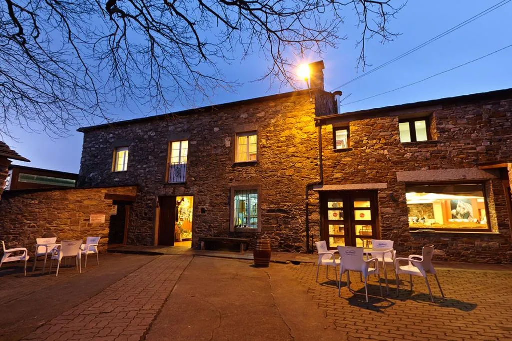 Facade/entrance in Casa Cazoleiro