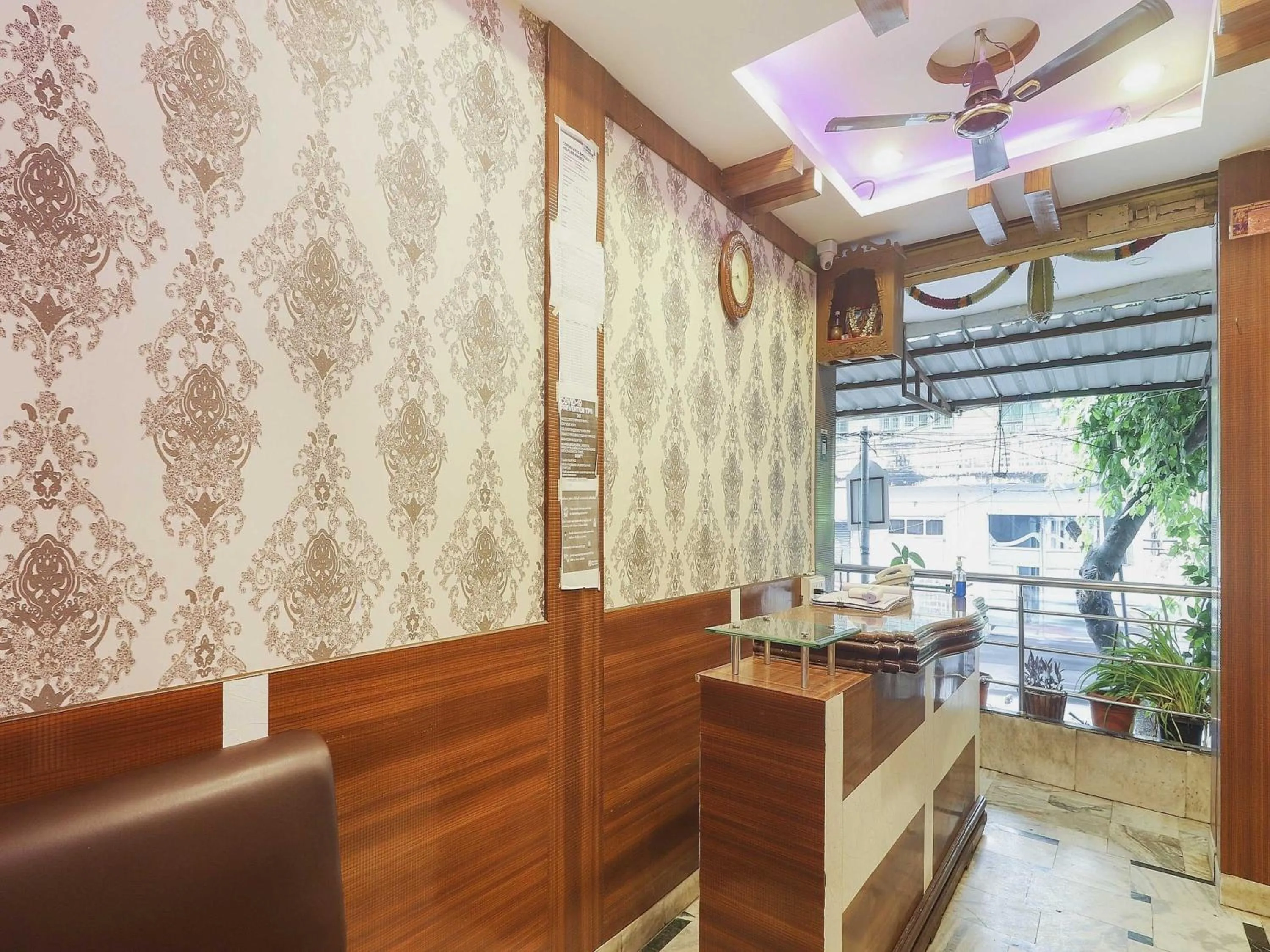 Bedroom in Hotel O Sai Pariwar