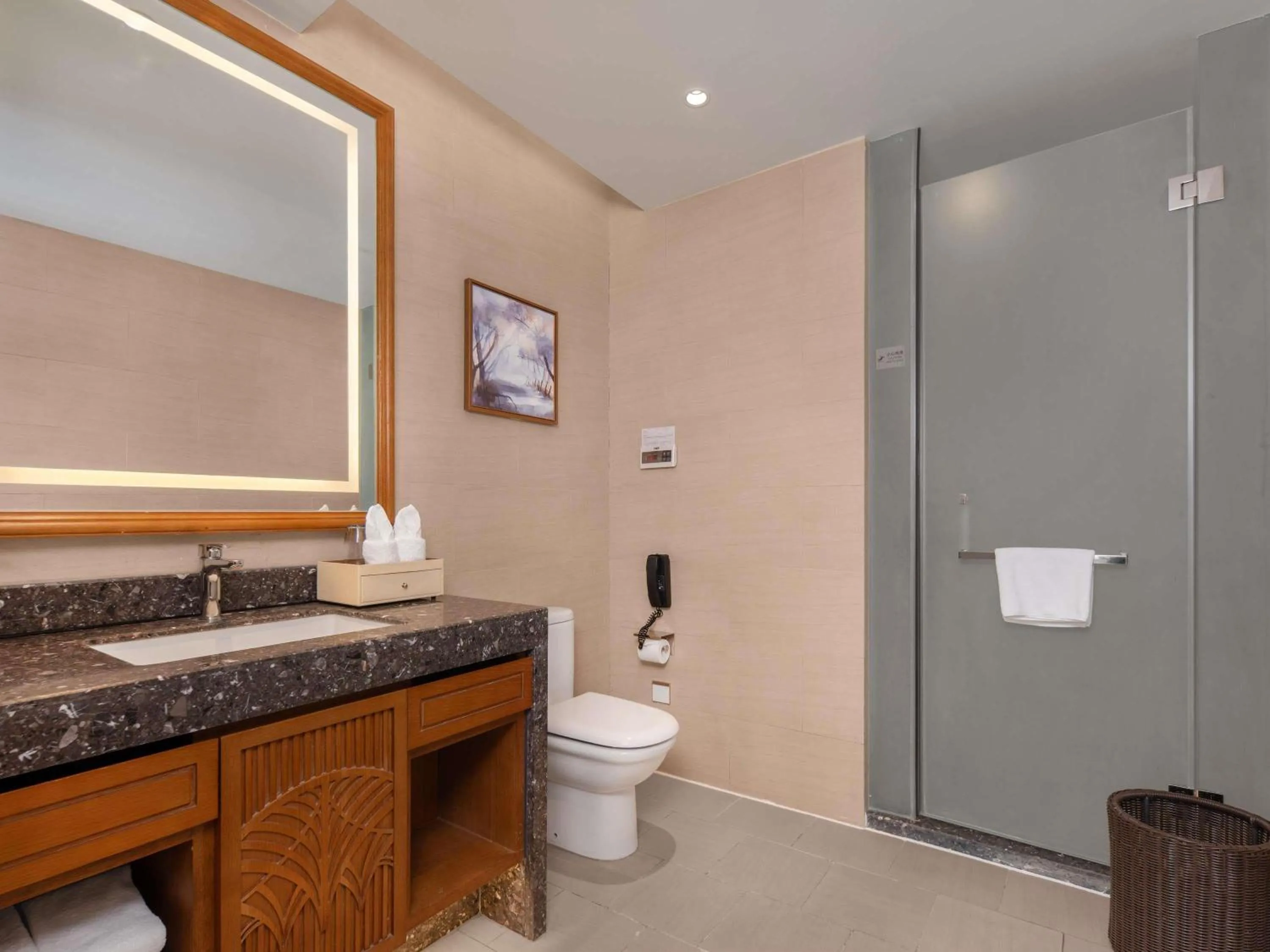 Bedroom in Swissôtel Resort Changbaishan